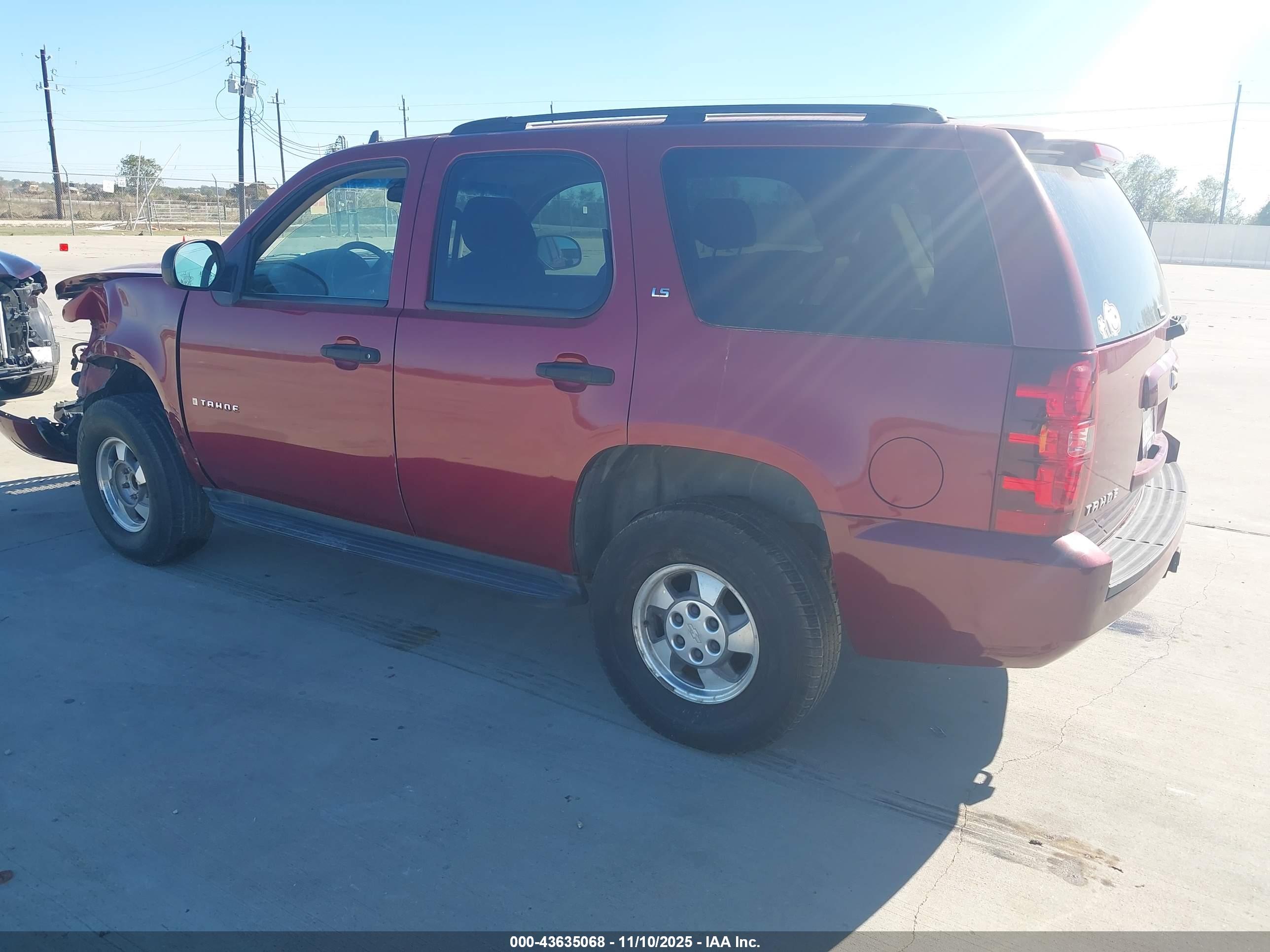 CHEVROLET TAHOE image 3