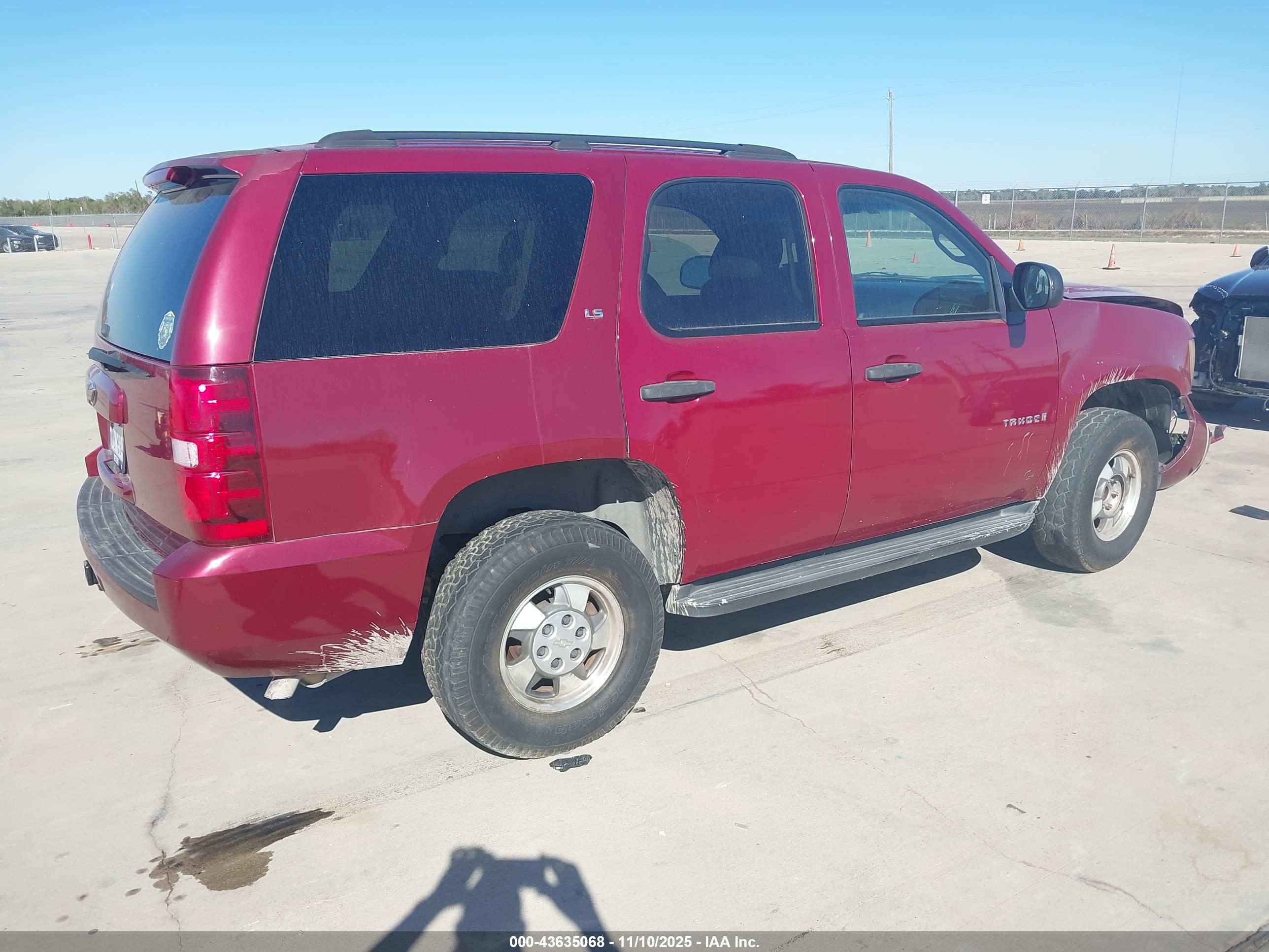 CHEVROLET TAHOE image 4