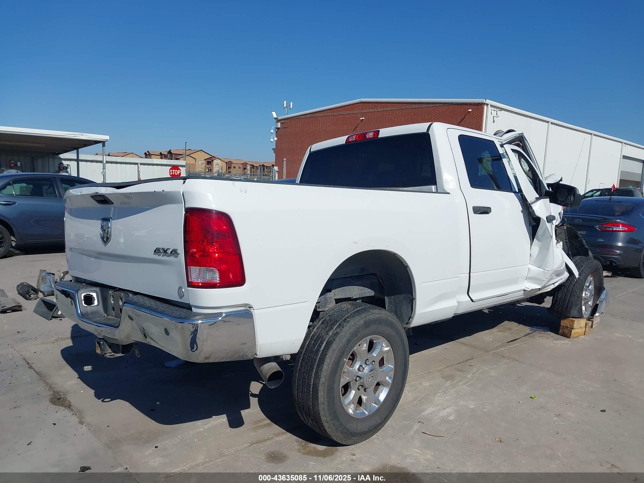 RAM 2500 image 4