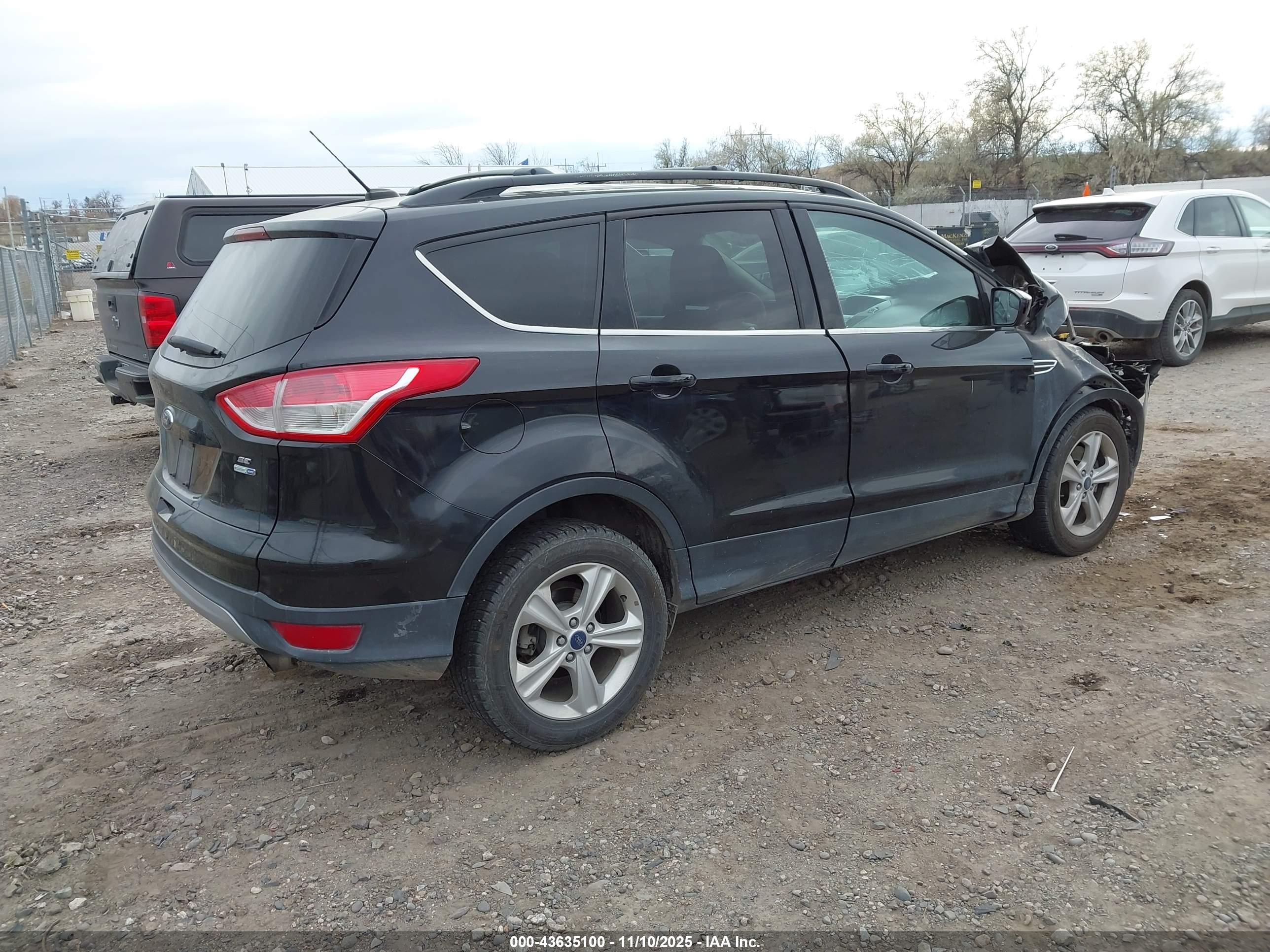 FORD ESCAPE image 4
