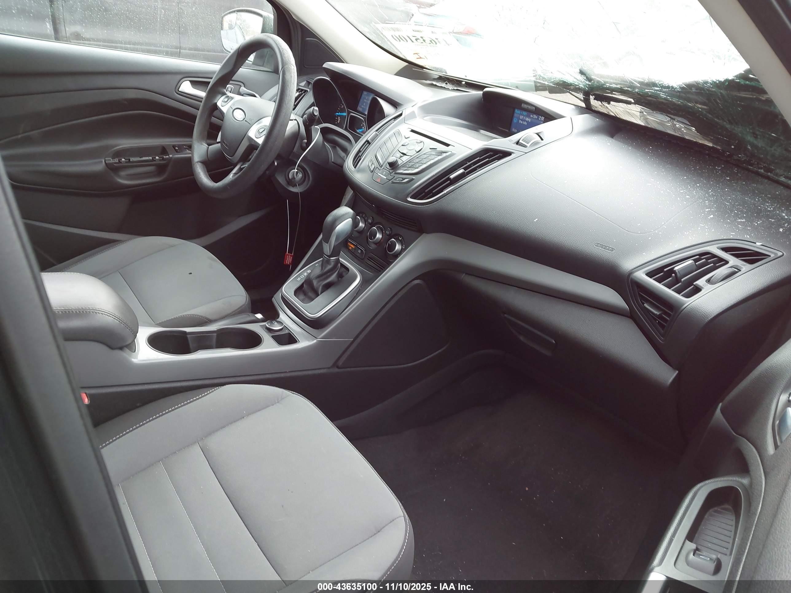 FORD ESCAPE image 5