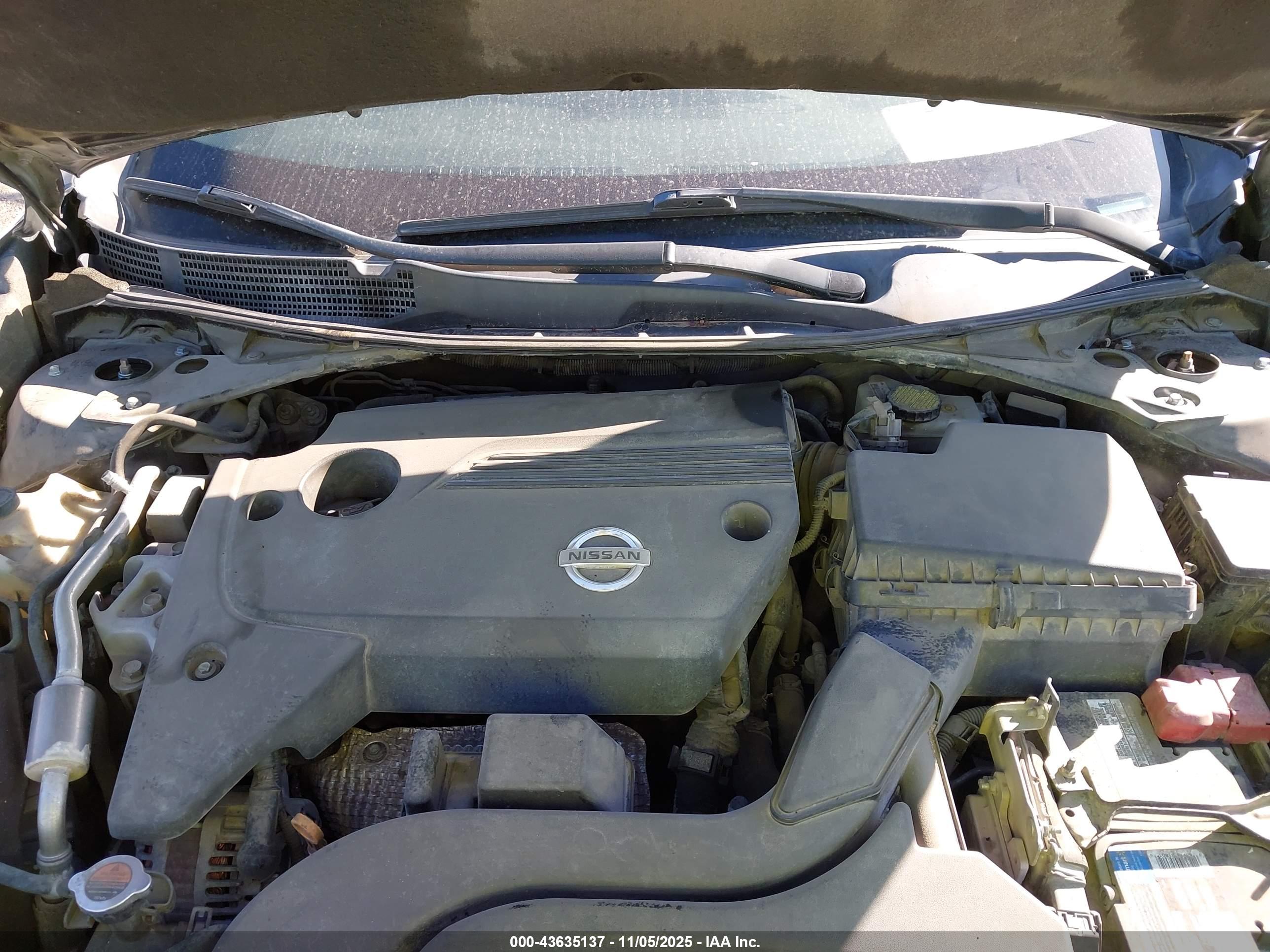 NISSAN ALTIMA image 10