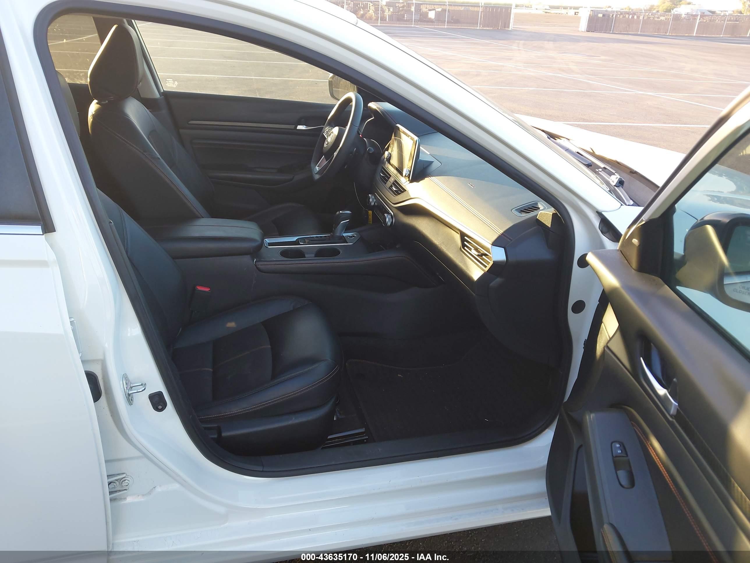 NISSAN ALTIMA image 5
