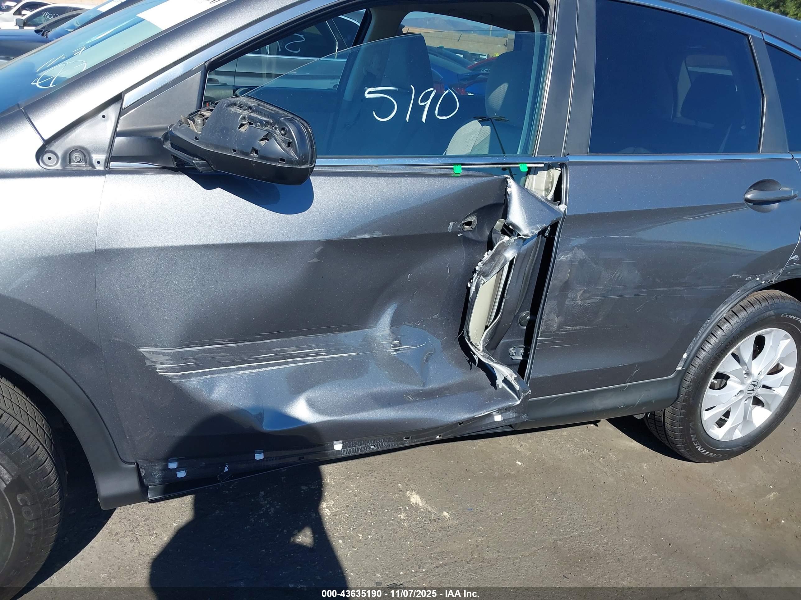 HONDA CR-V image 6