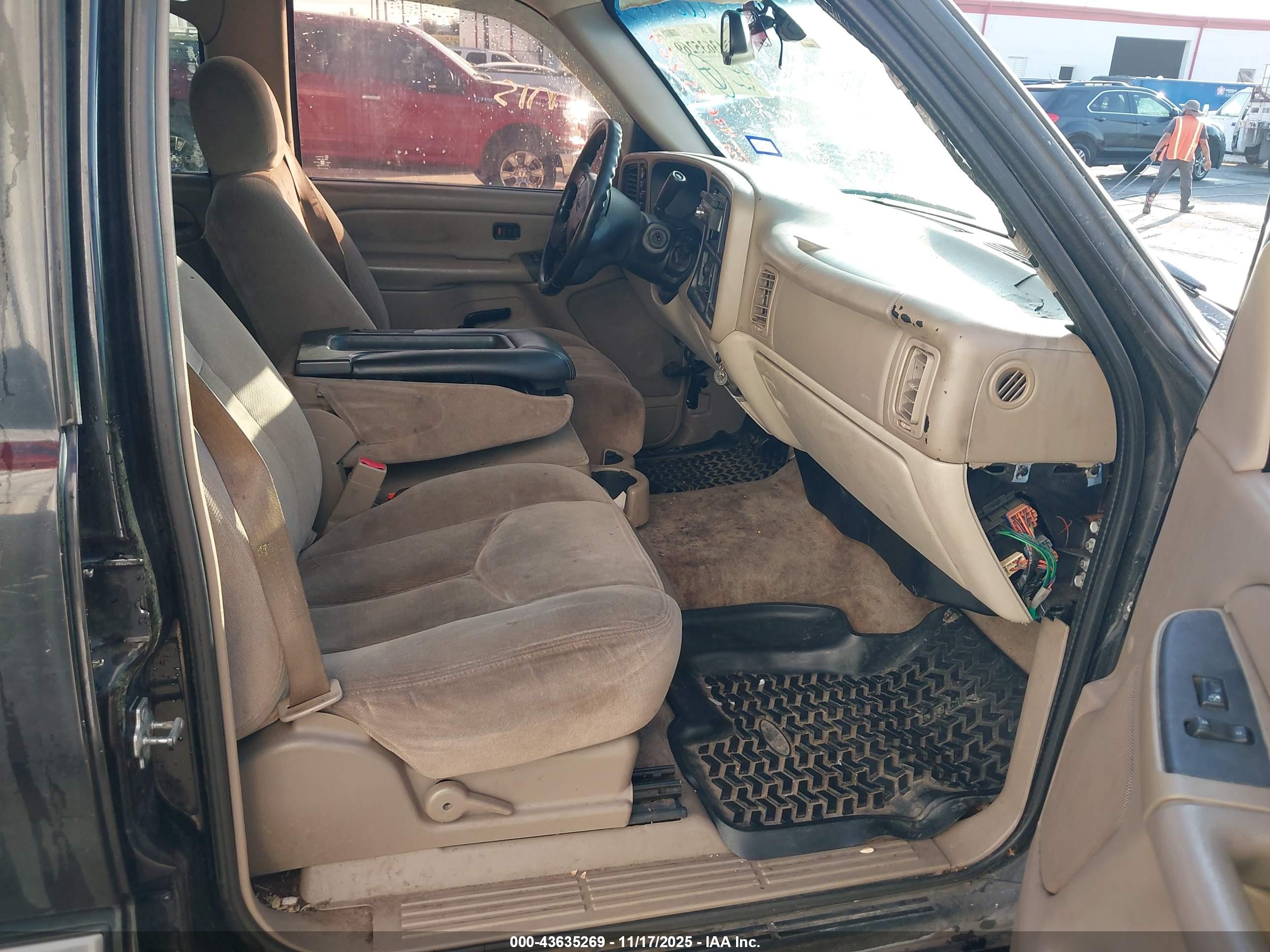 GMC YUKON image 5