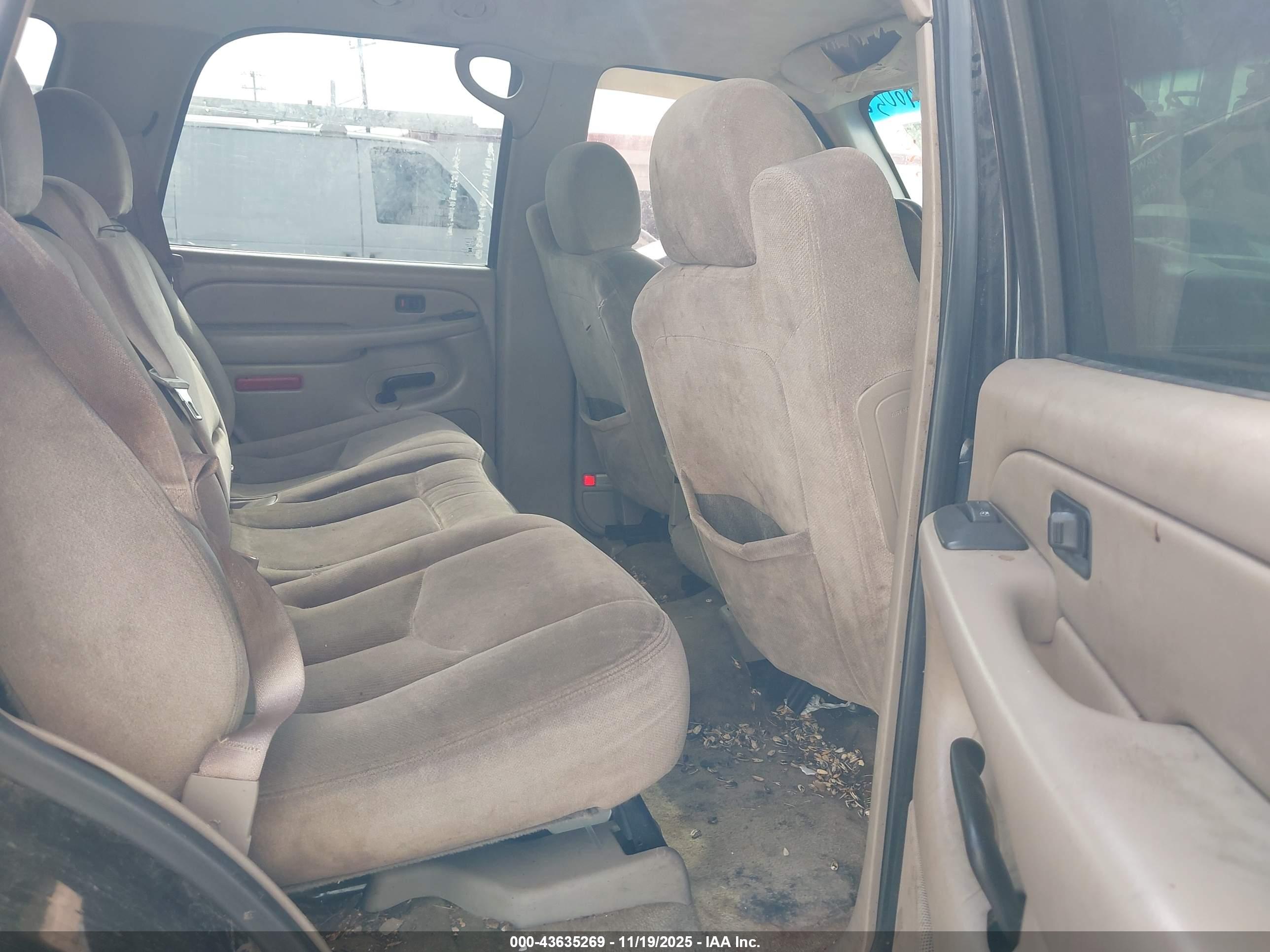 GMC YUKON image 8
