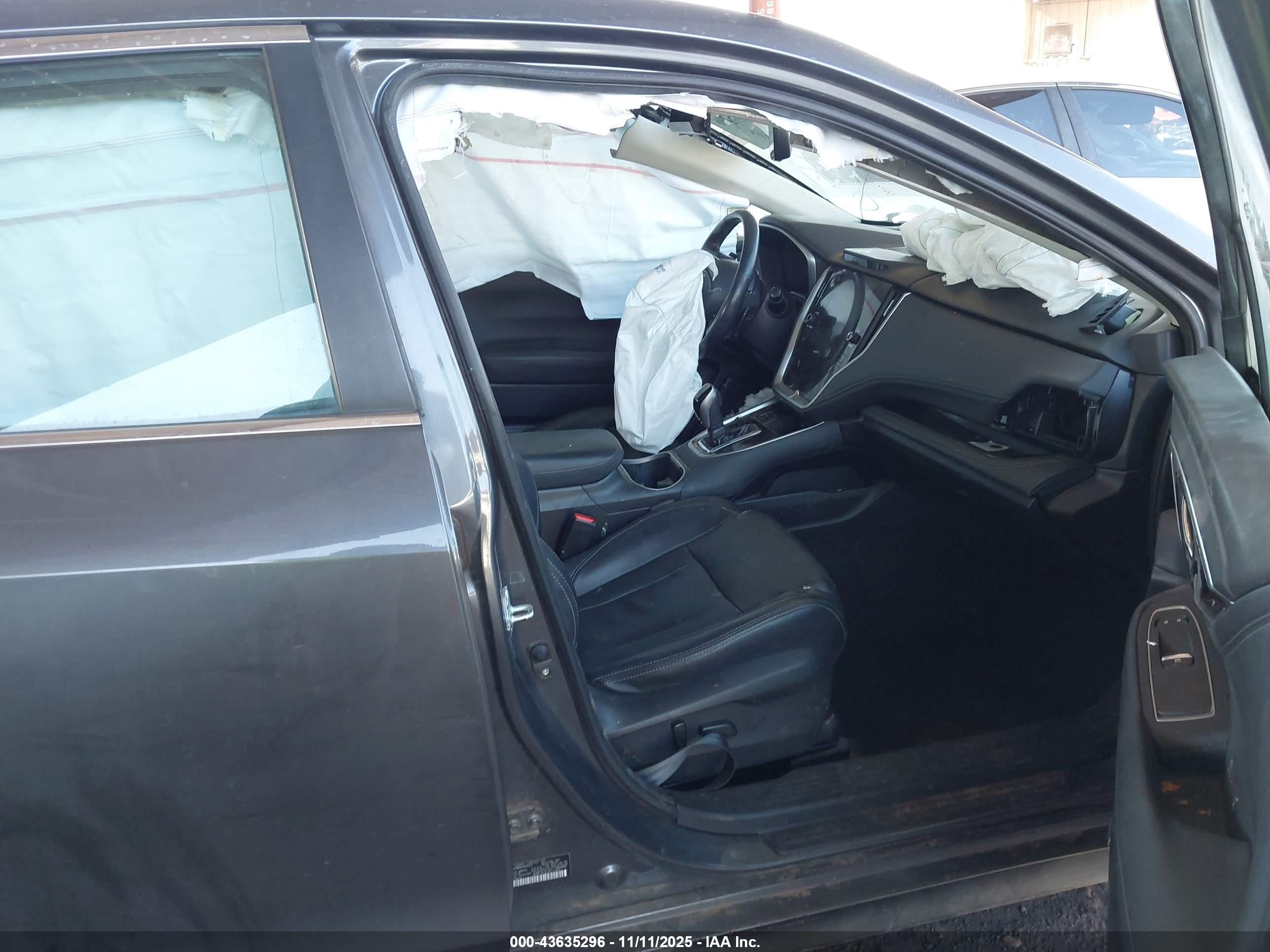 SUBARU LEGACY image 5