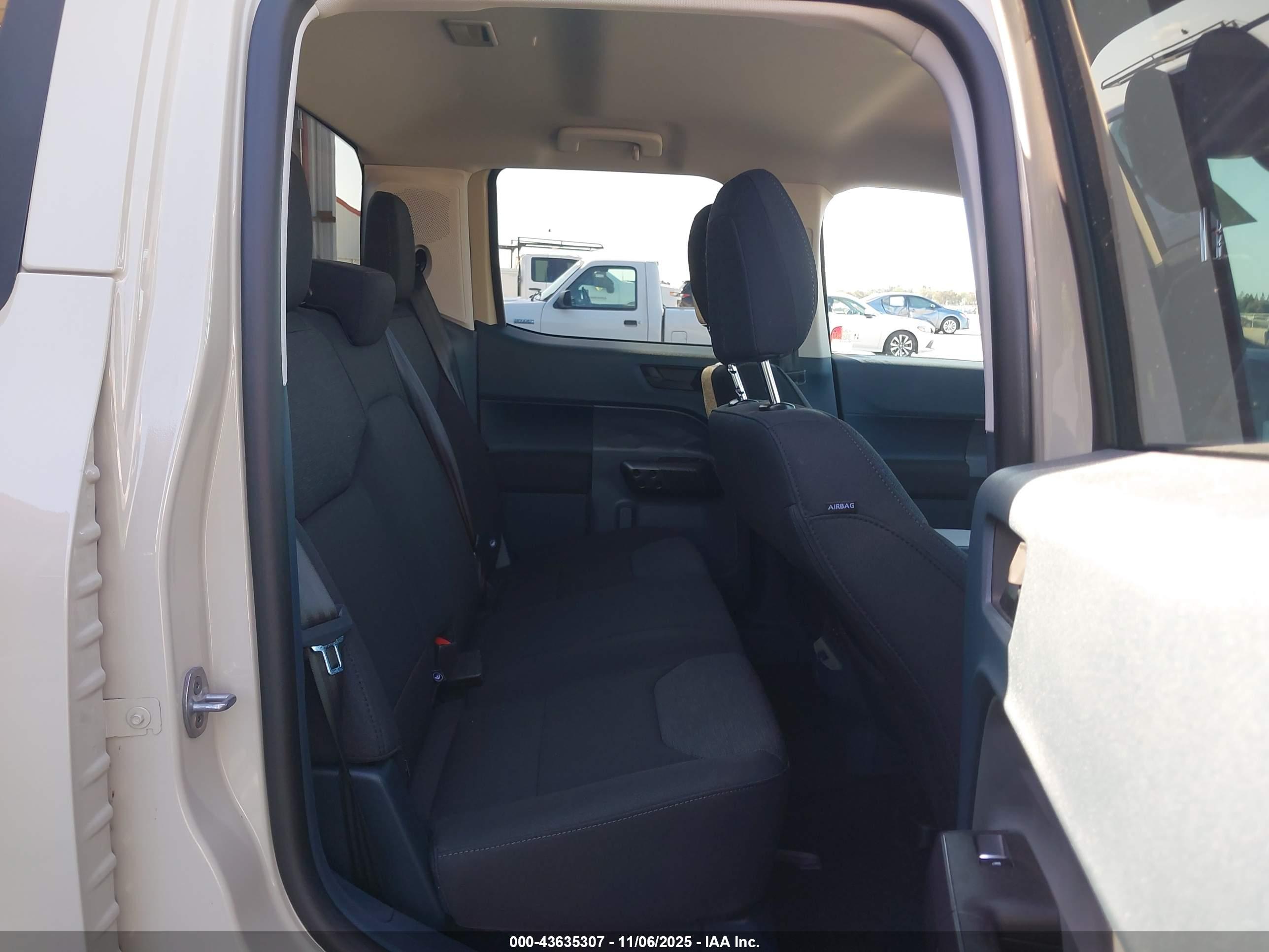 FORD MAVERICK image 8