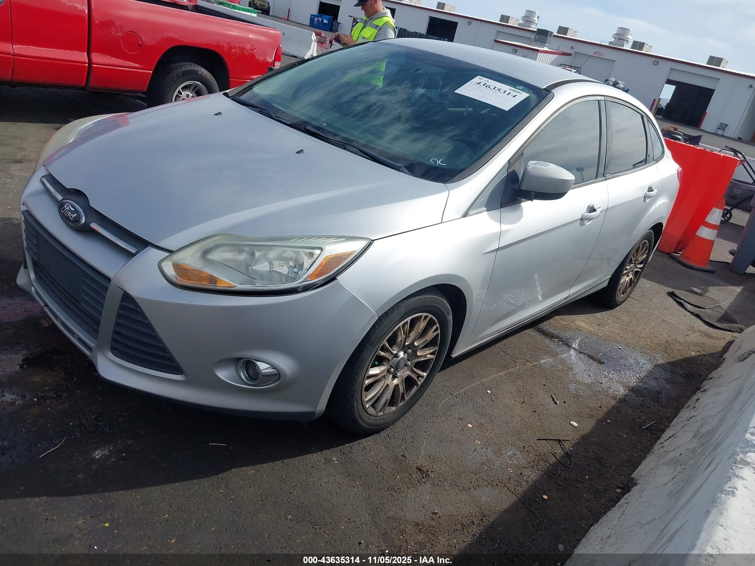 FORD FOCUS image 6