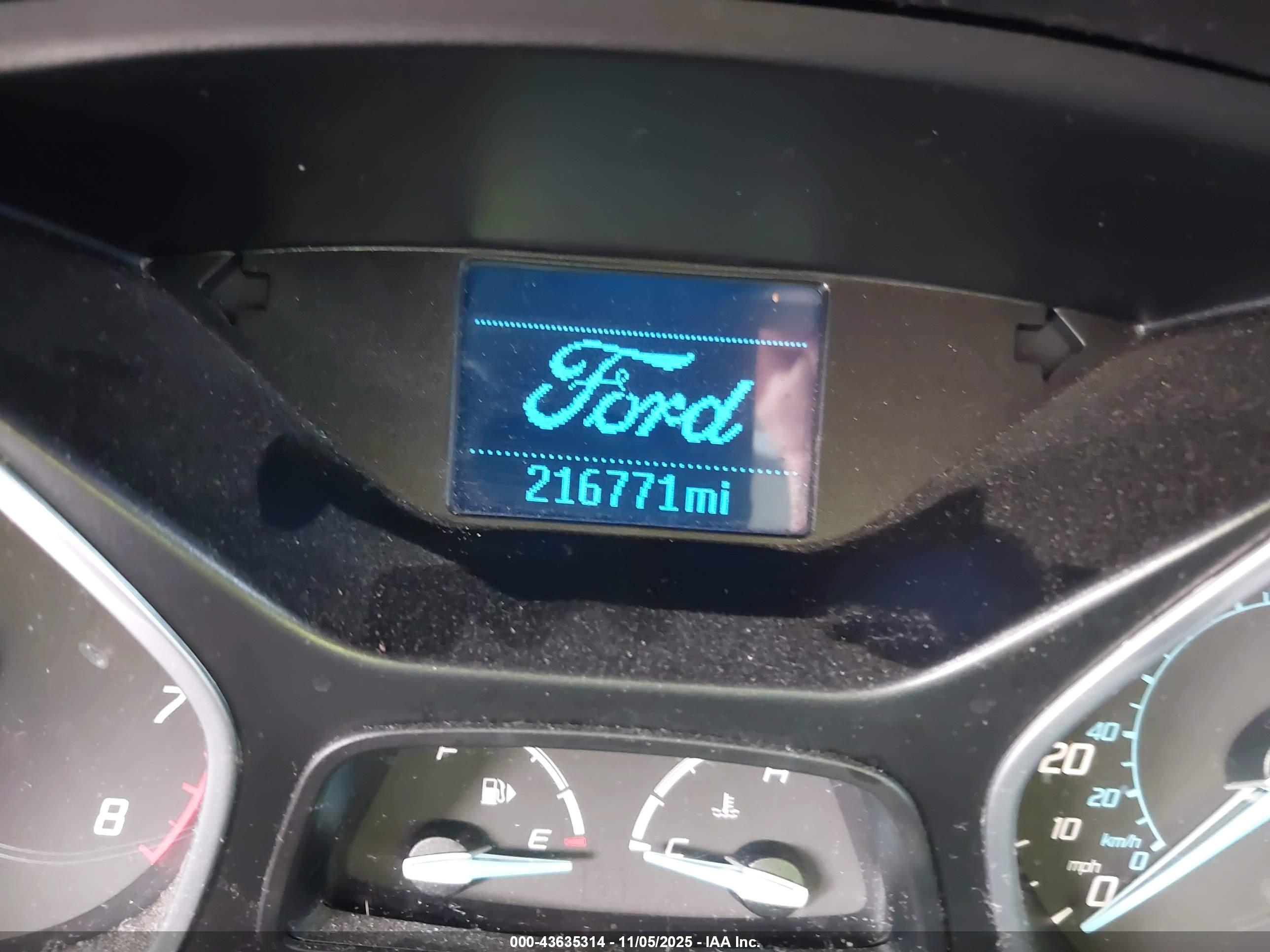 FORD FOCUS image 7