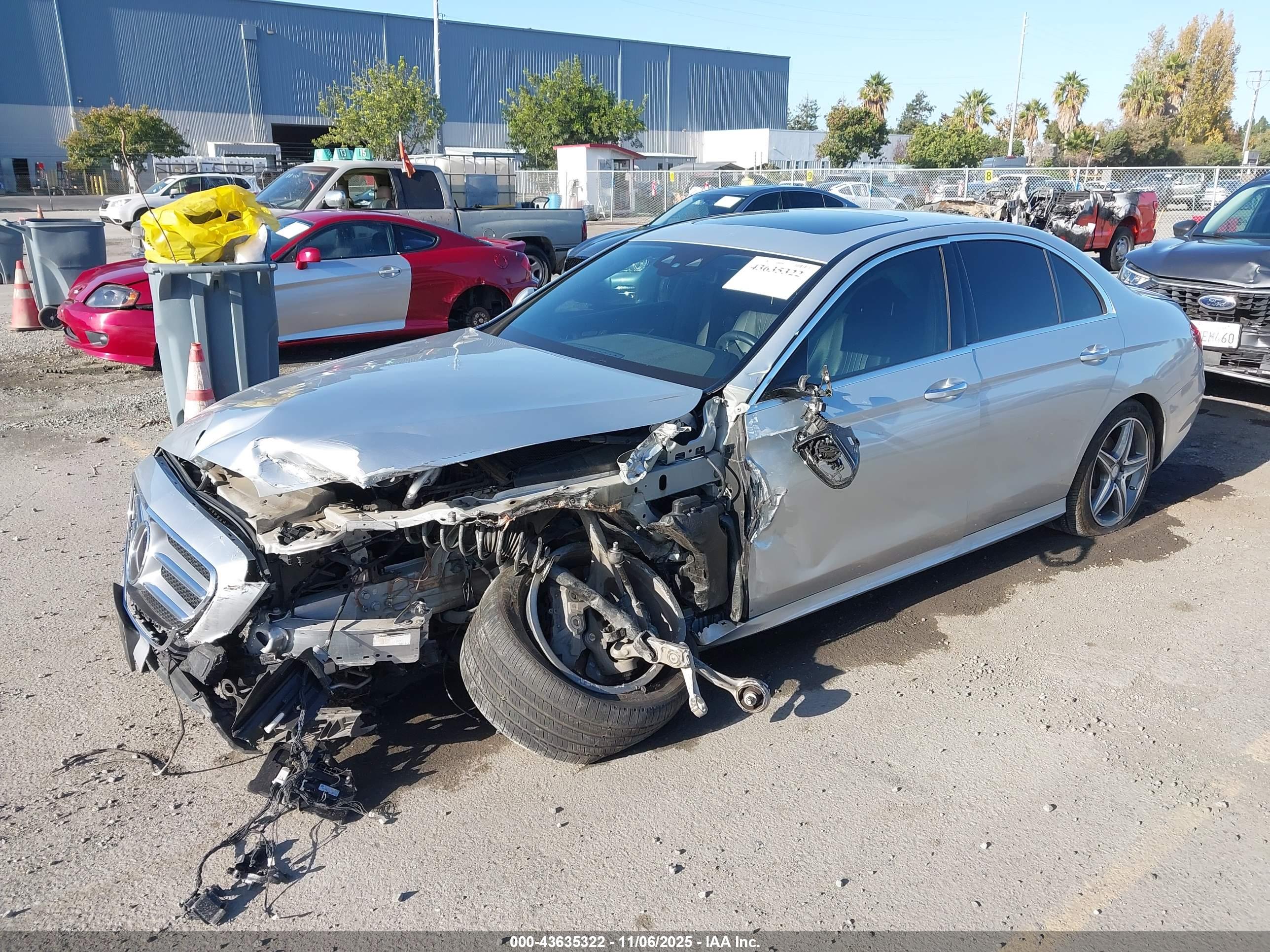 MERCEDES-BENZ E image 2