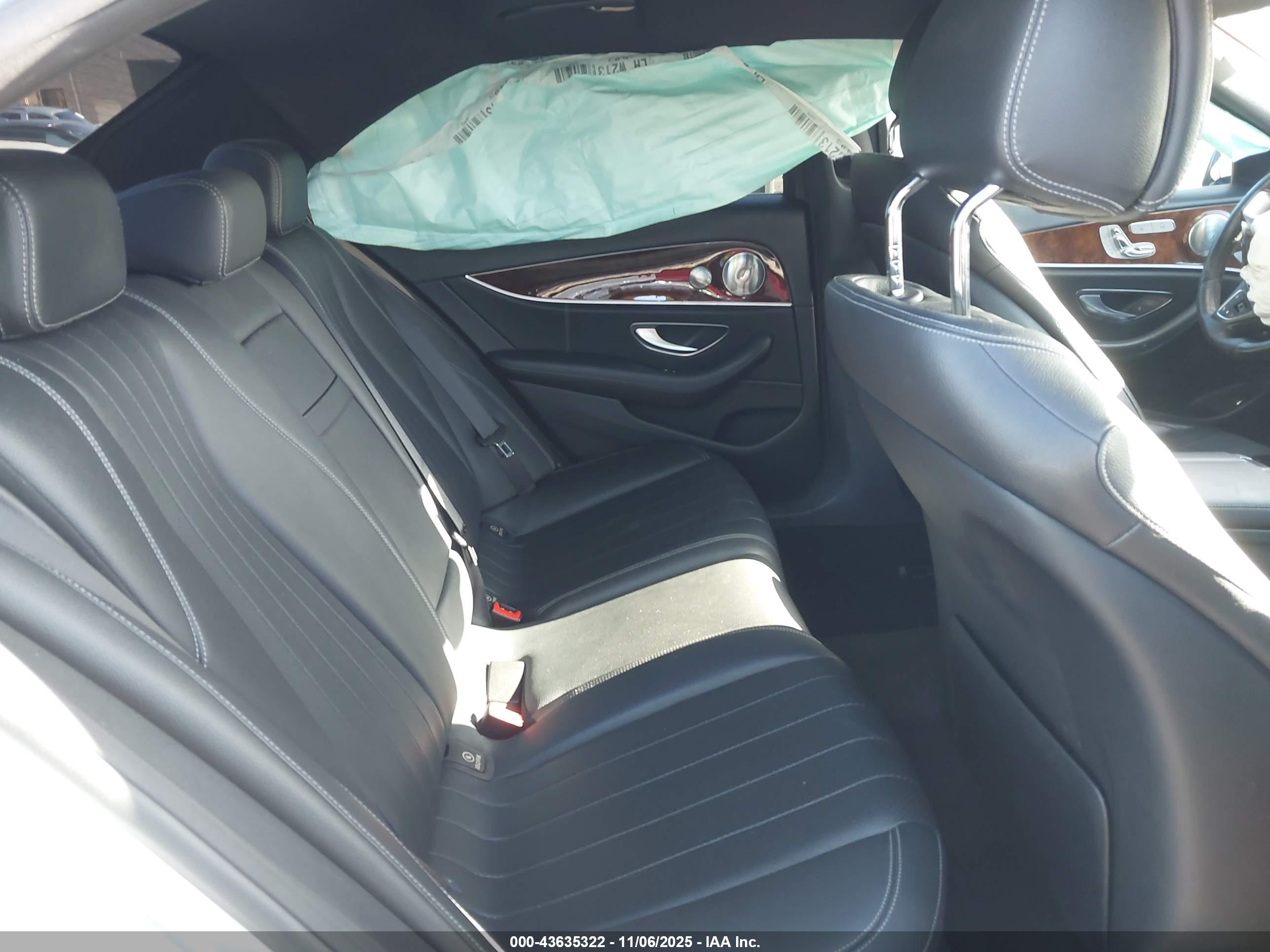 MERCEDES-BENZ E image 8