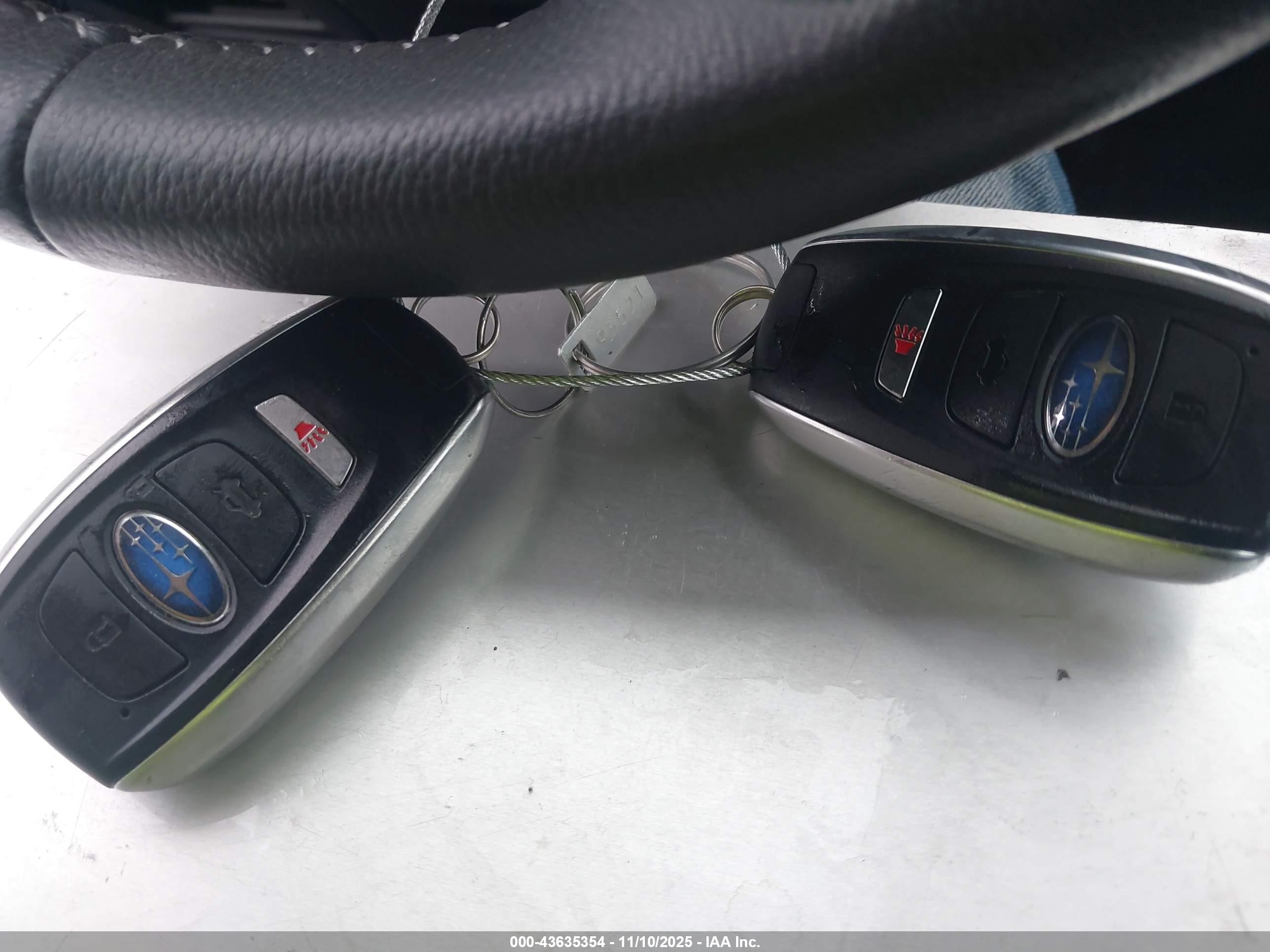 SUBARU OUTBACK image 11