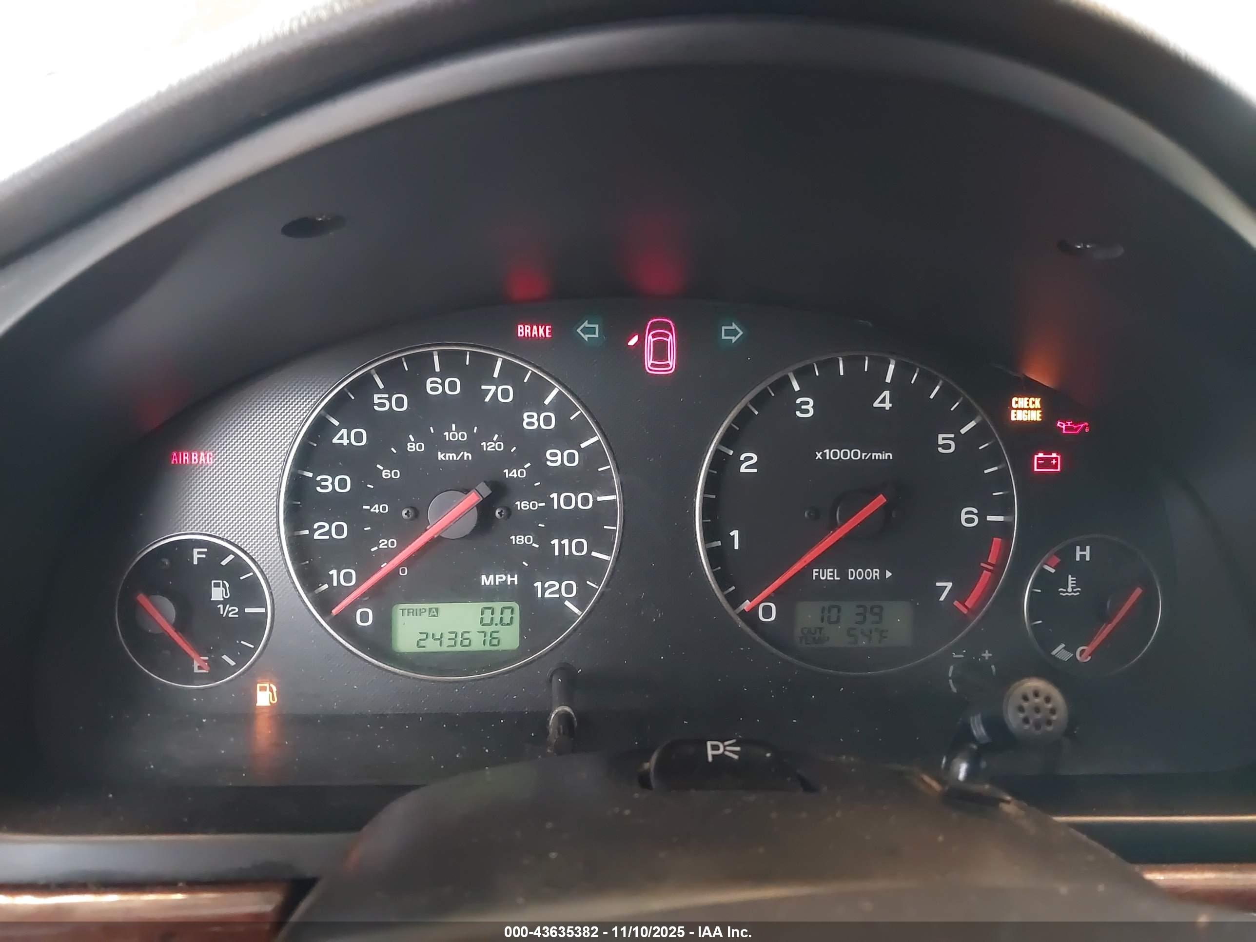 SUBARU LEGACY image 7