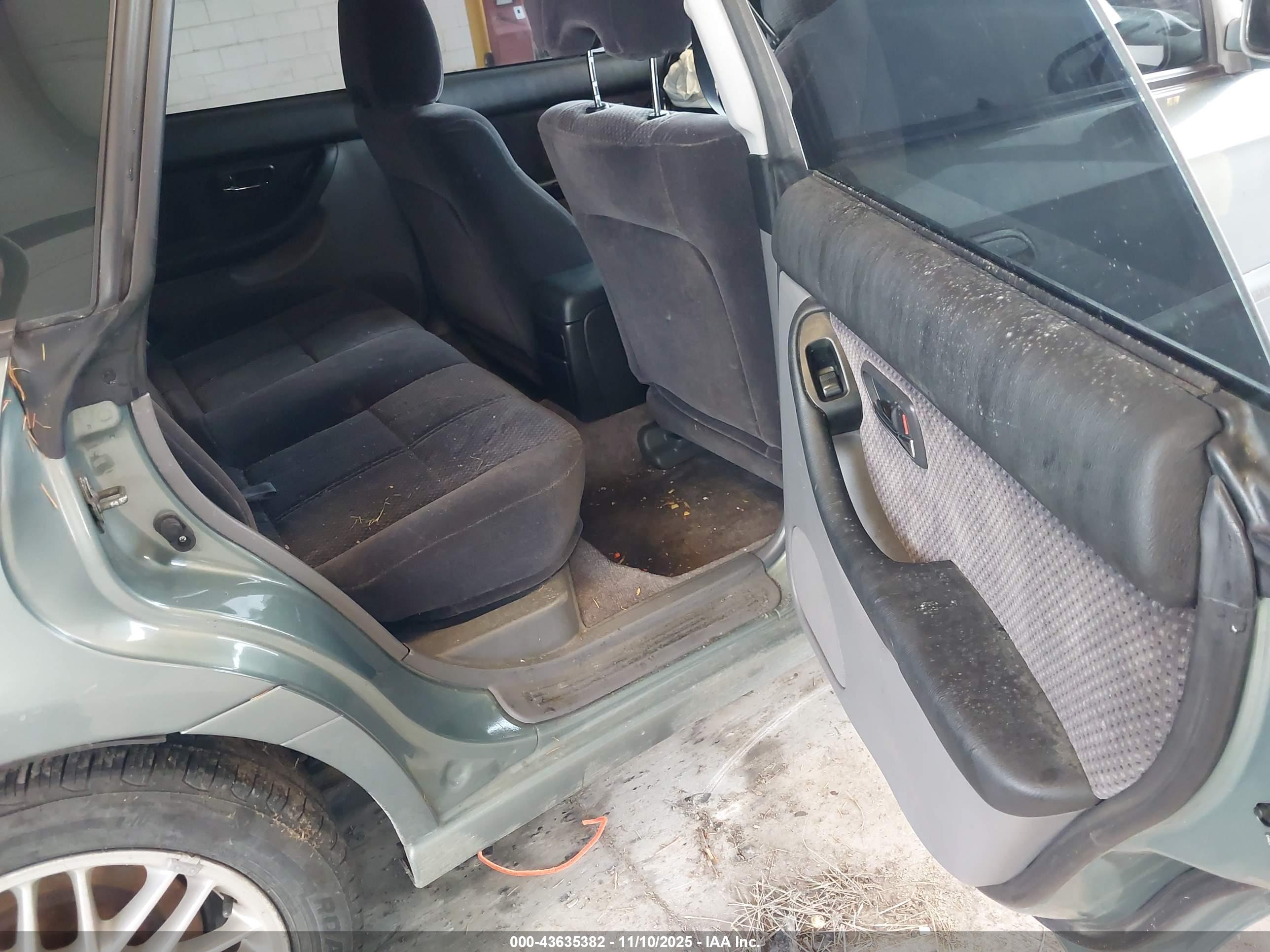 SUBARU LEGACY image 8