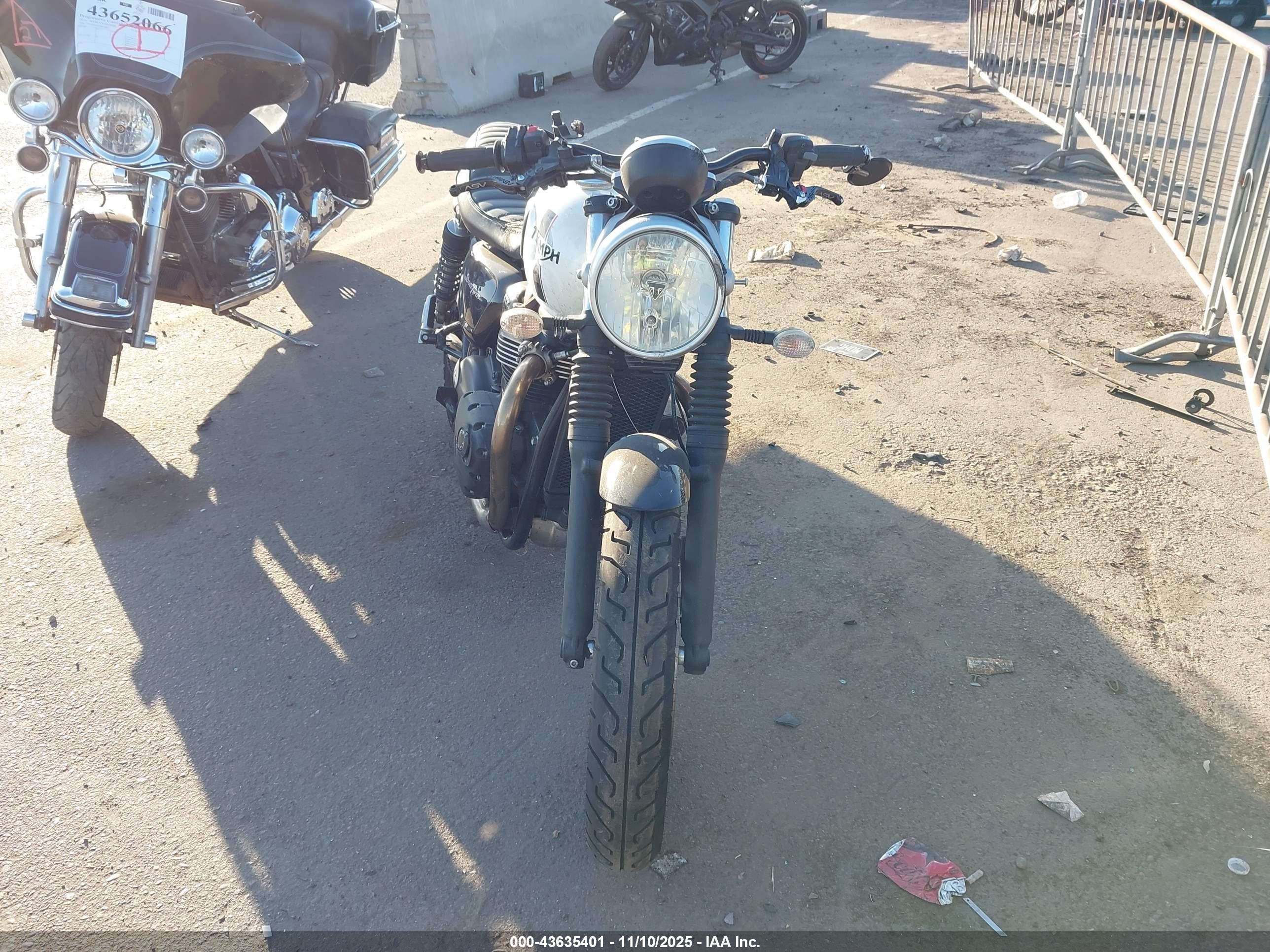 TRIUMPH MOTORCYCLE image 5