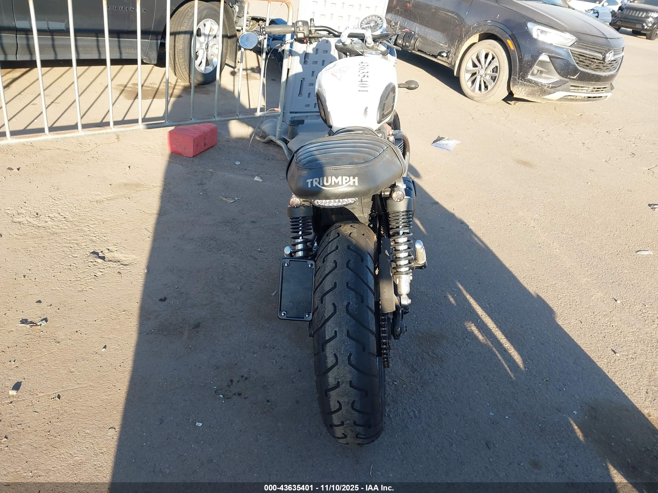 TRIUMPH MOTORCYCLE image 6