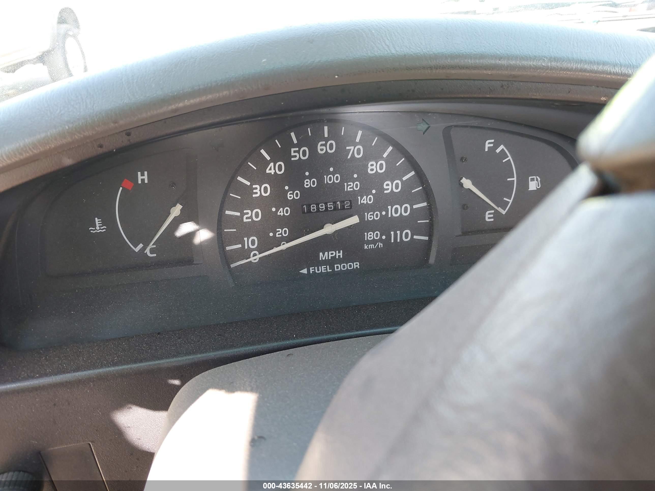 TOYOTA TACOMA image 7