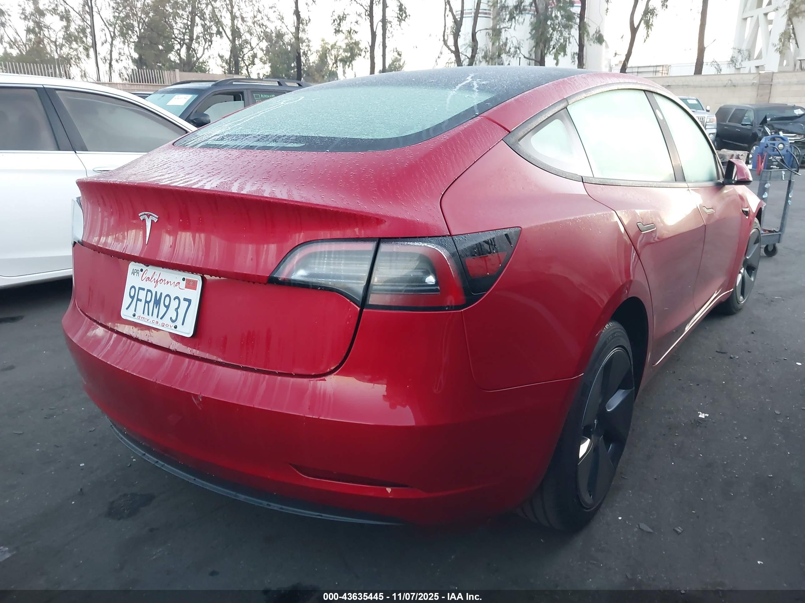 TESLA MODEL image 4