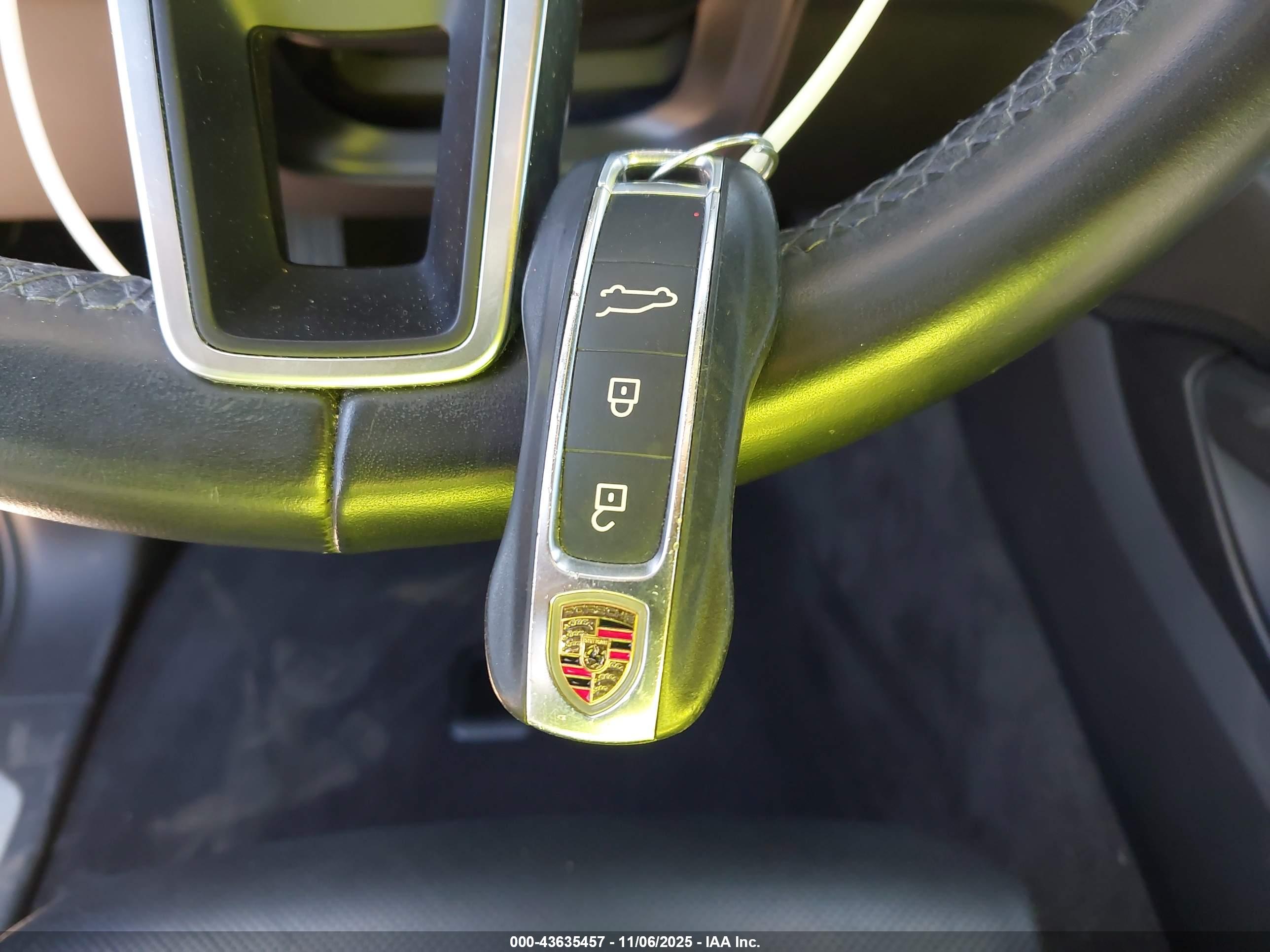 PORSCHE CAYENNE image 11
