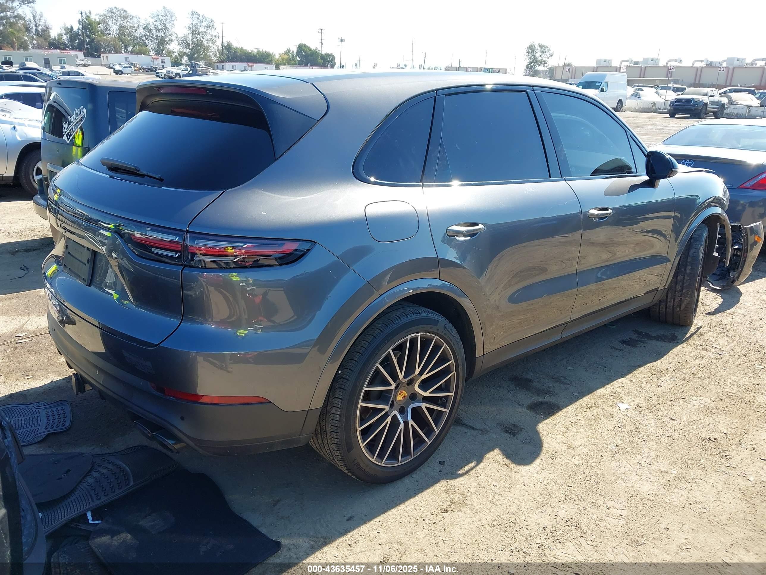 PORSCHE CAYENNE image 4
