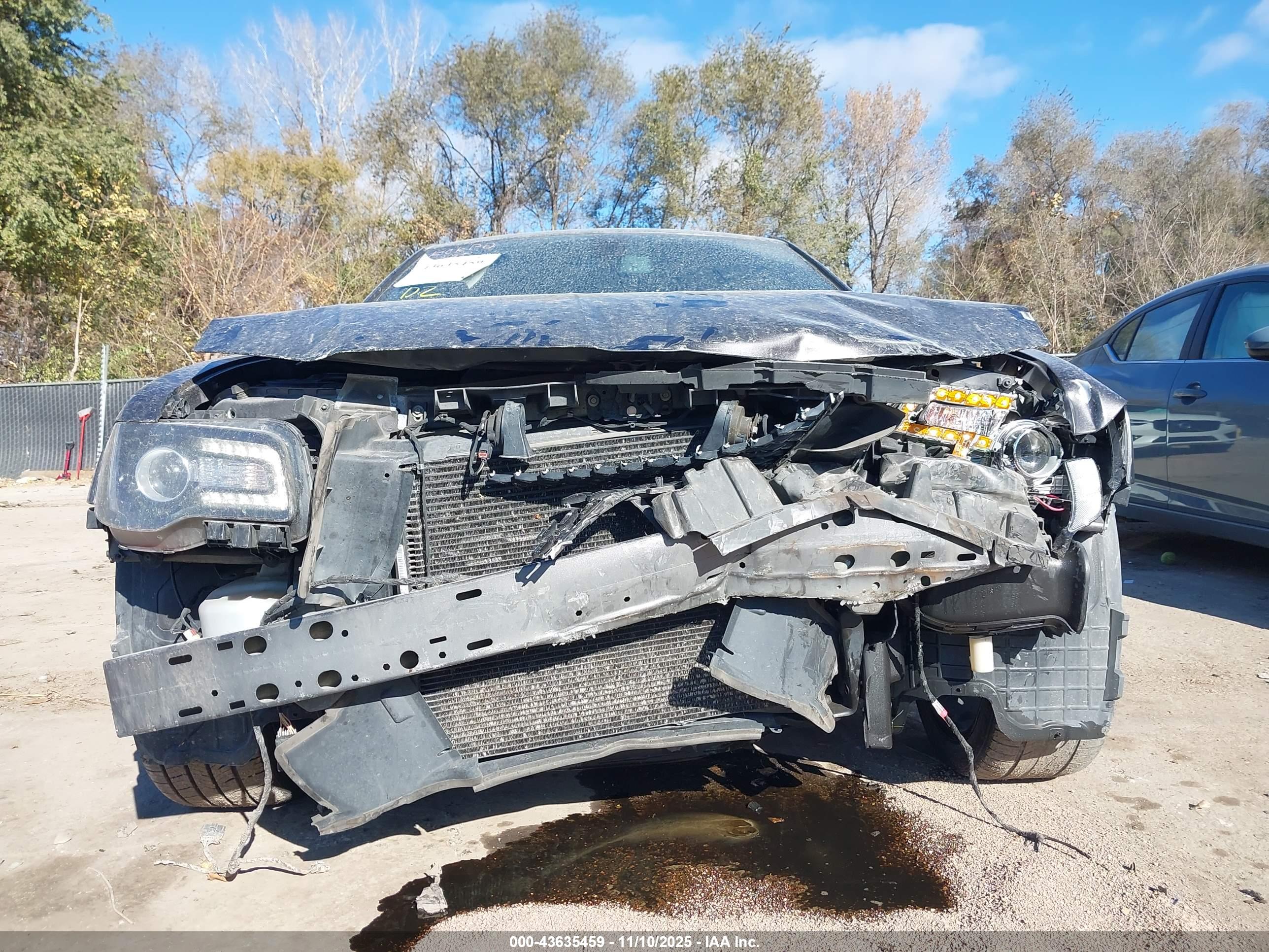 CHRYSLER 300 image 6