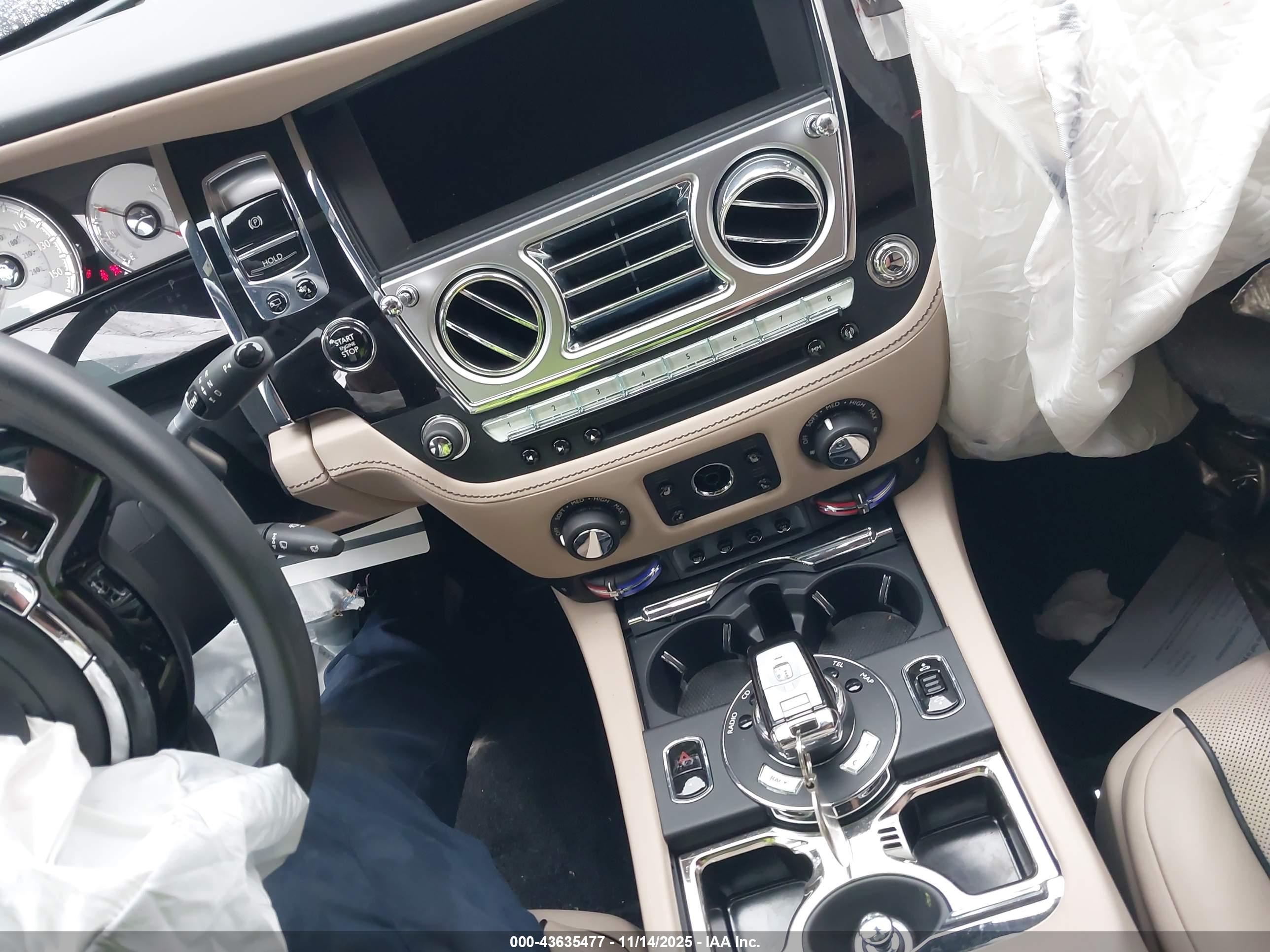ROLLS-ROYCE WRAITH image 11