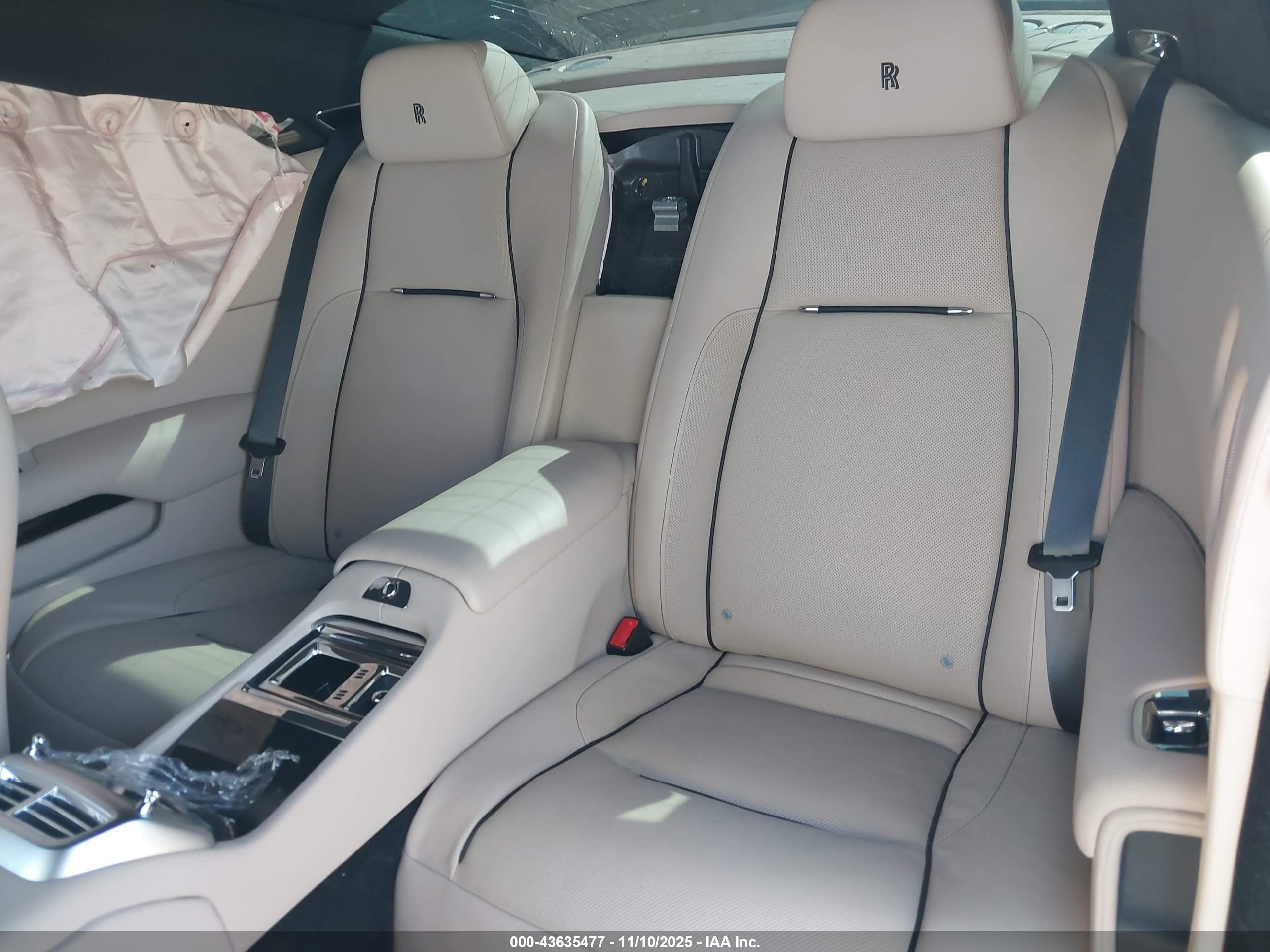 ROLLS-ROYCE WRAITH image 8