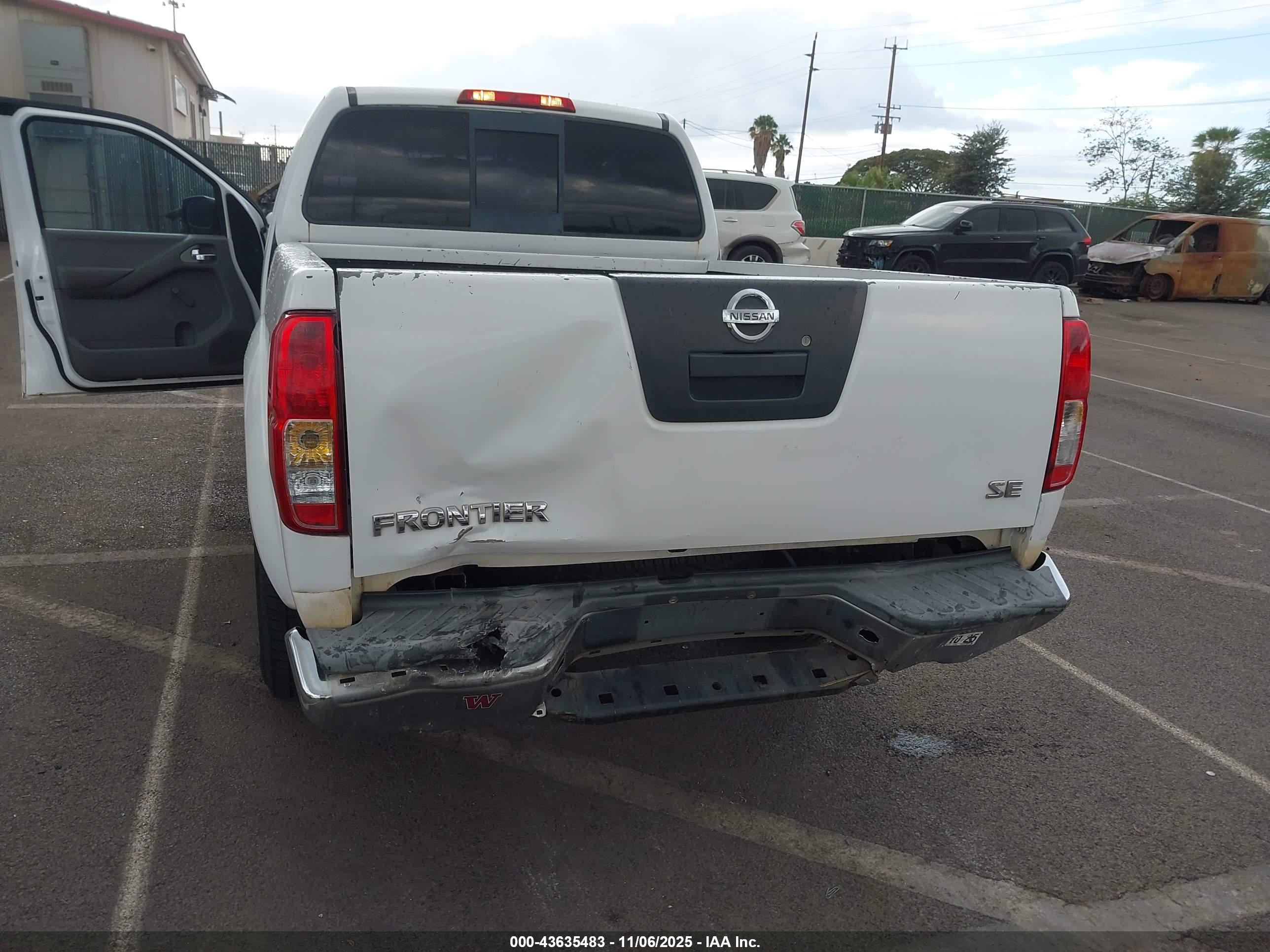 NISSAN FRONTIER image 6