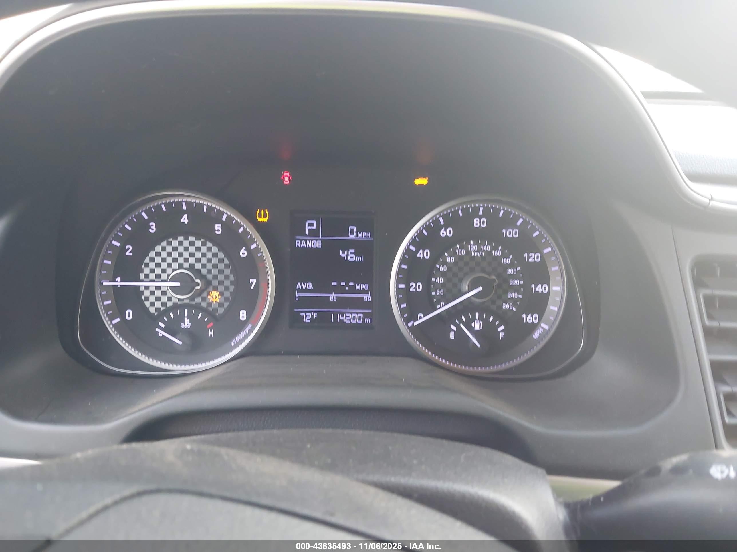 HYUNDAI ELANTRA image 7