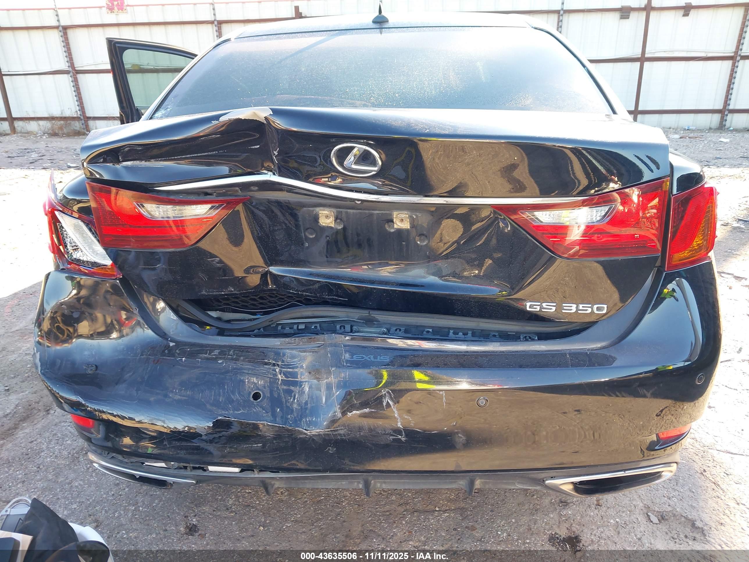 LEXUS GS image 6