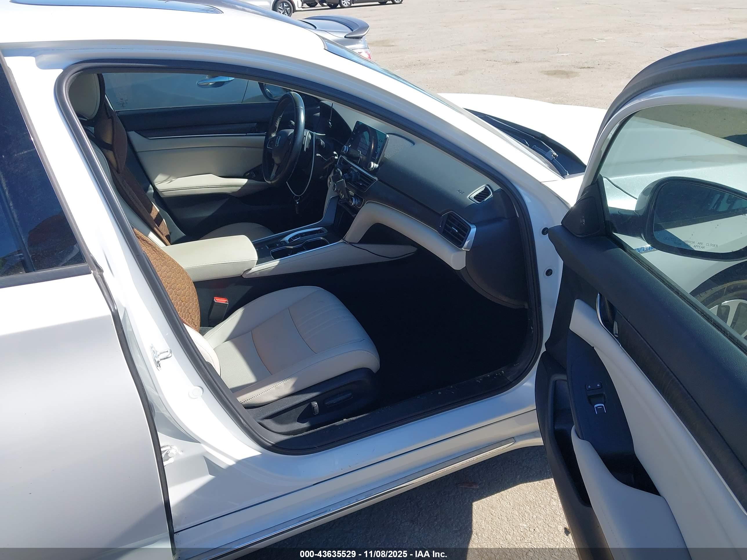 HONDA ACCORD image 5