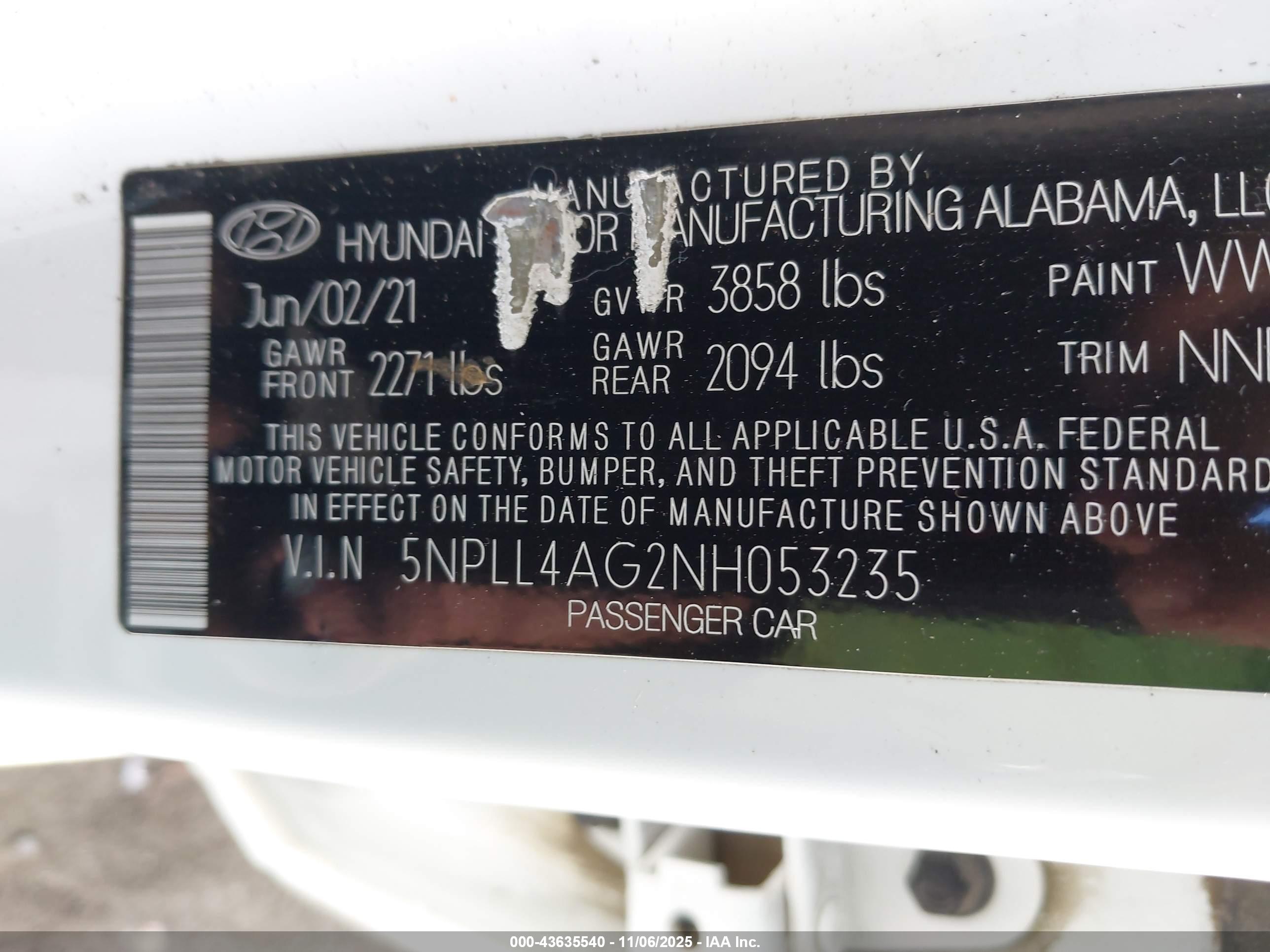 HYUNDAI ELANTRA image 9