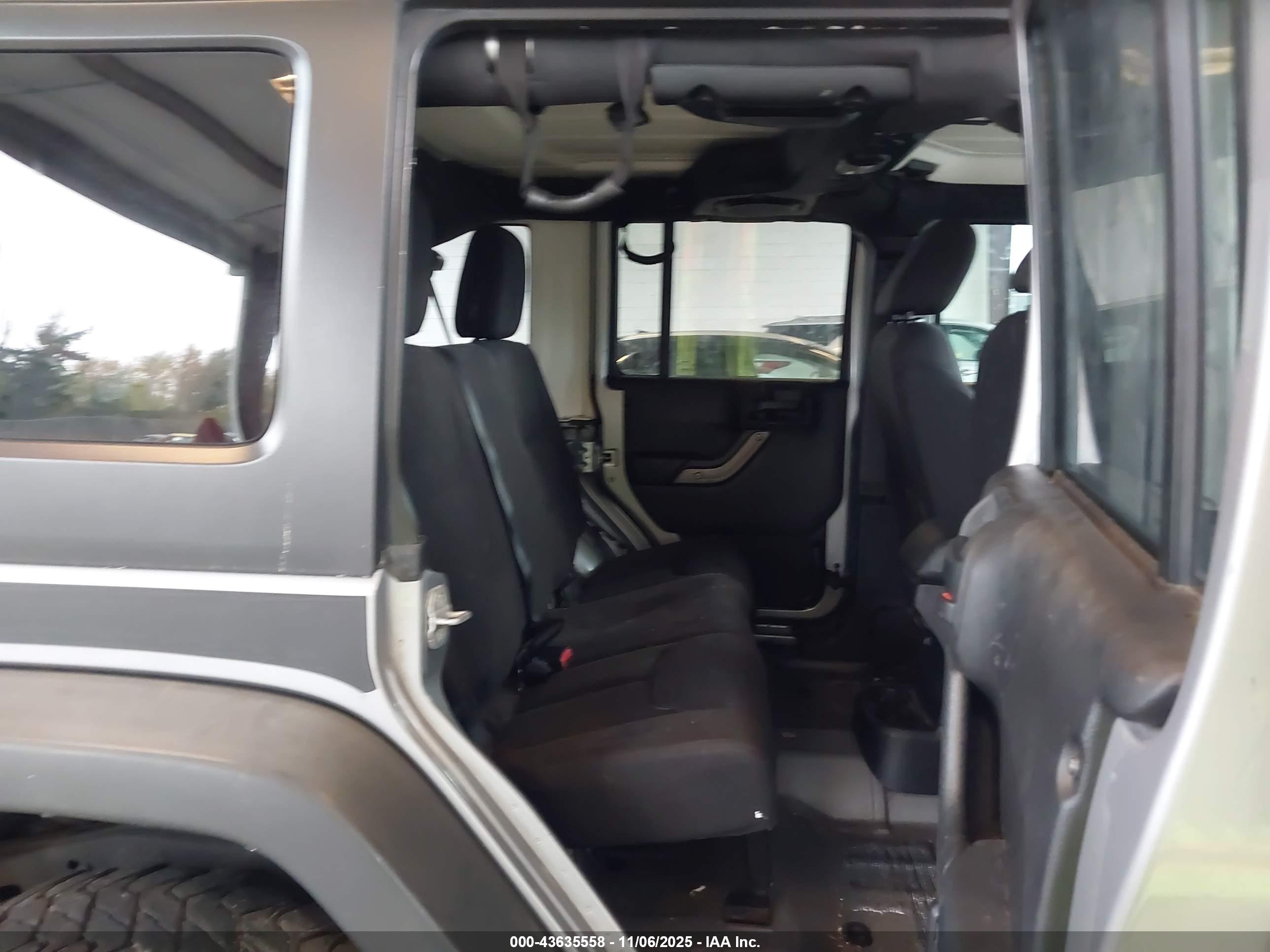 JEEP WRANGLER image 8
