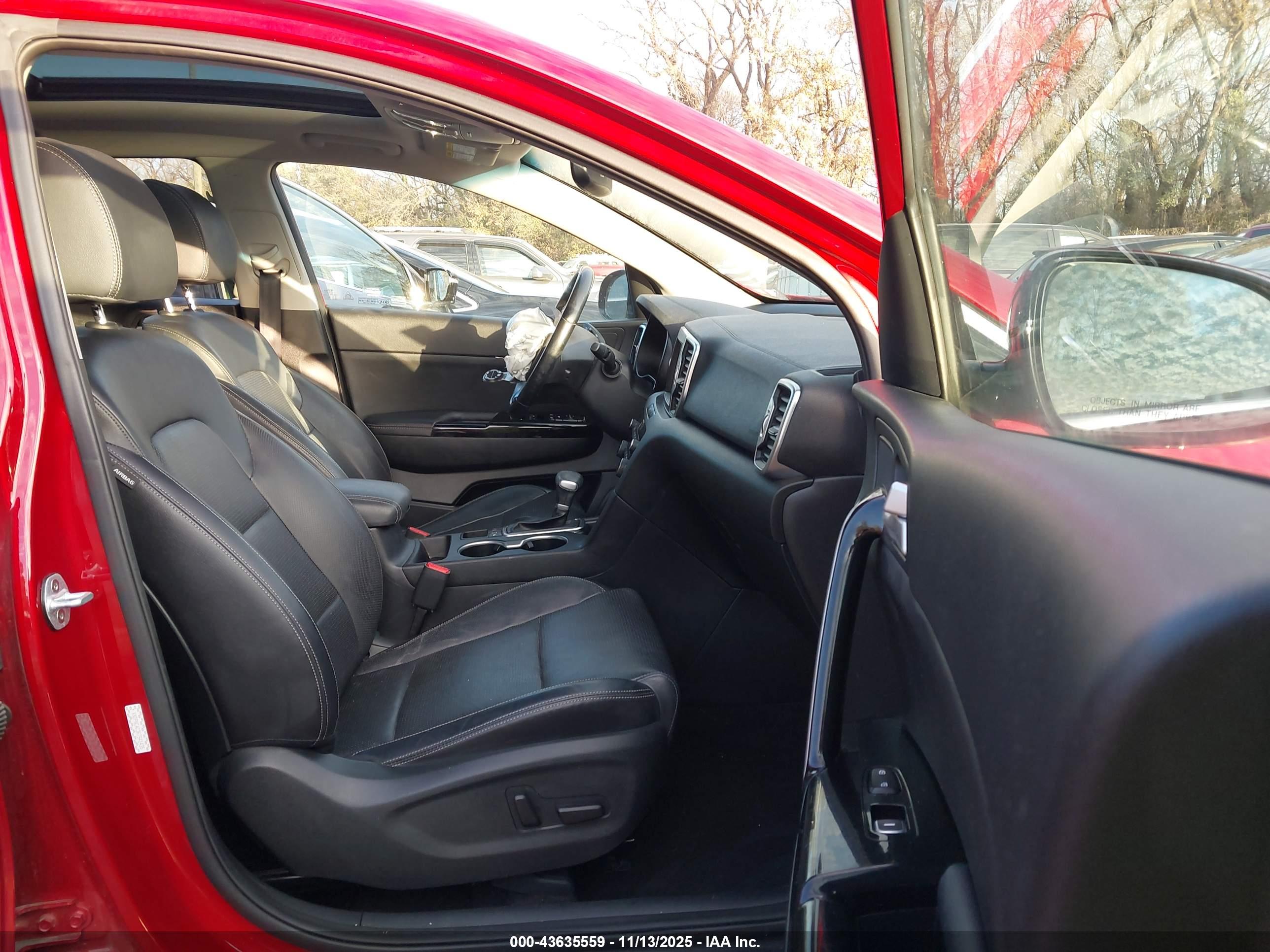 KIA SPORTAGE image 5