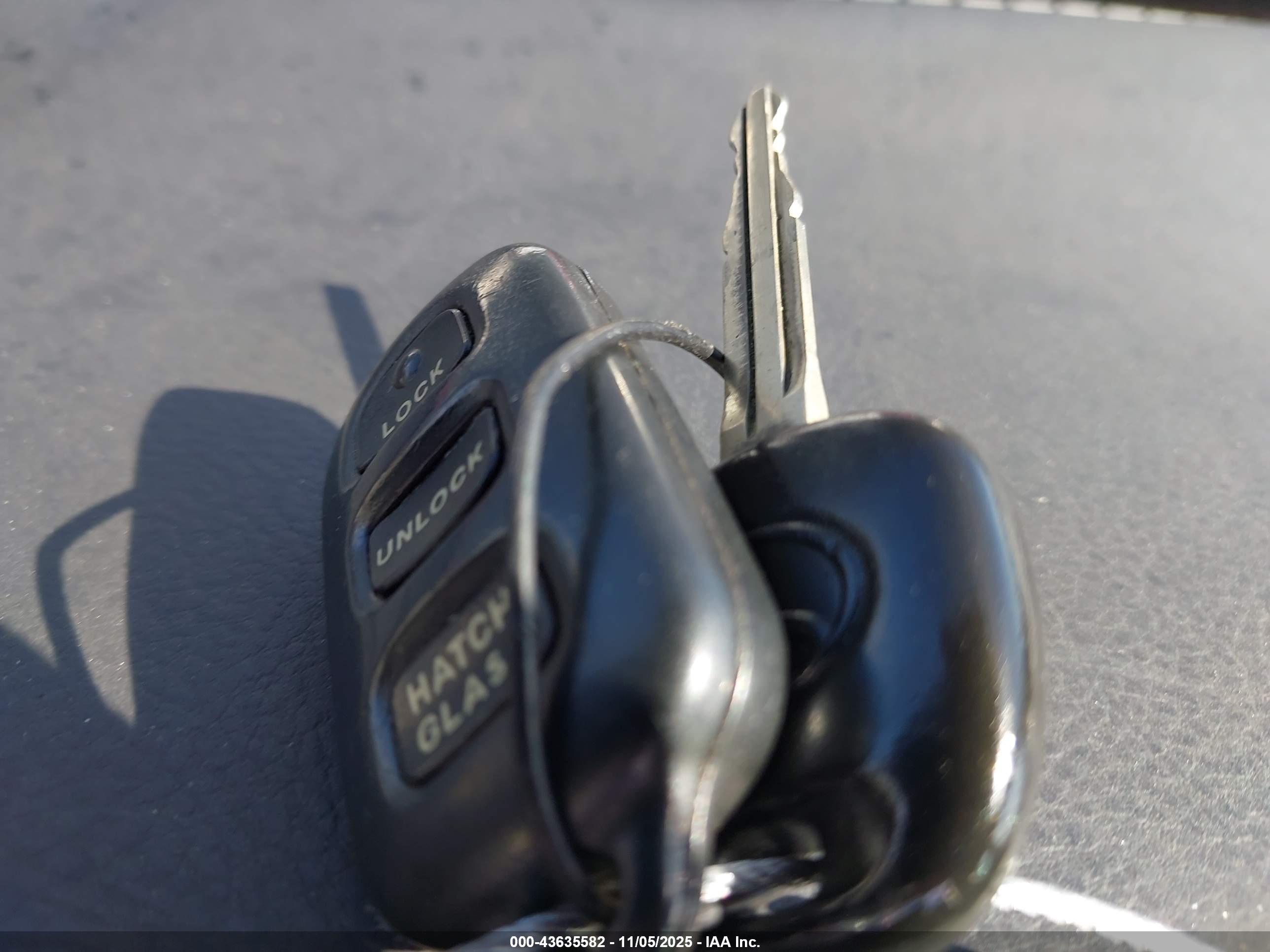 TOYOTA MATRIX image 11