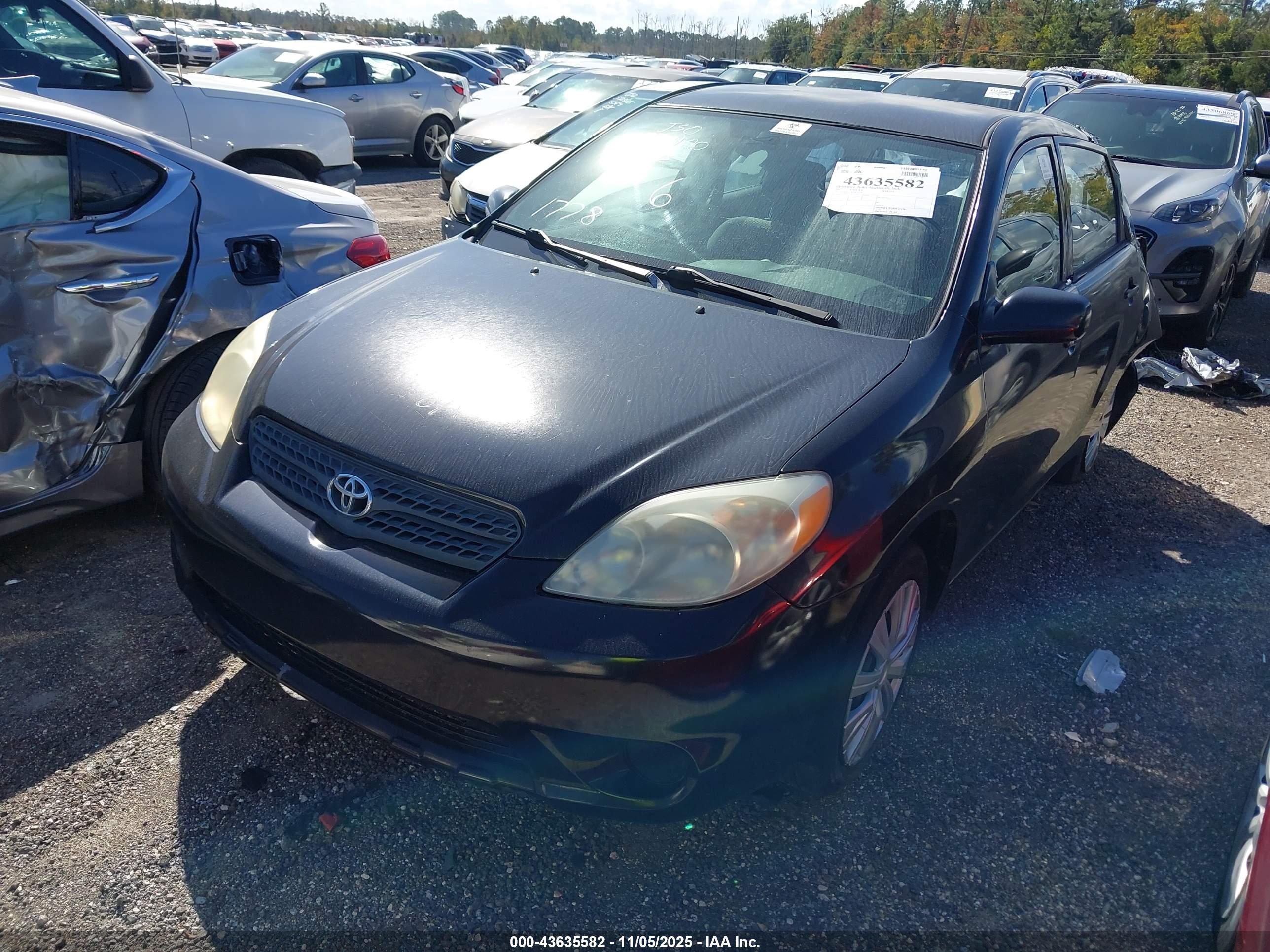 TOYOTA MATRIX image 2