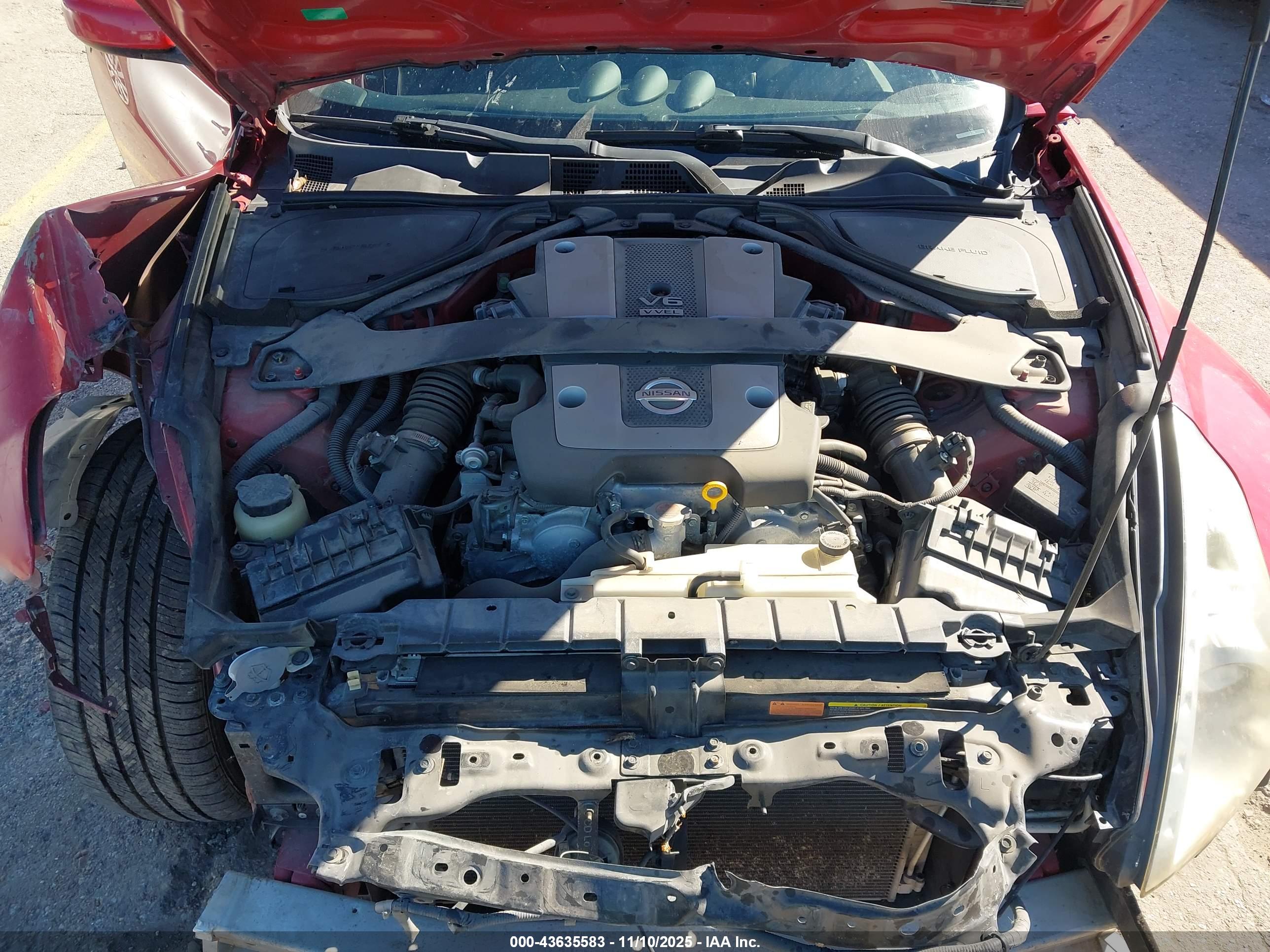 NISSAN 370Z image 10