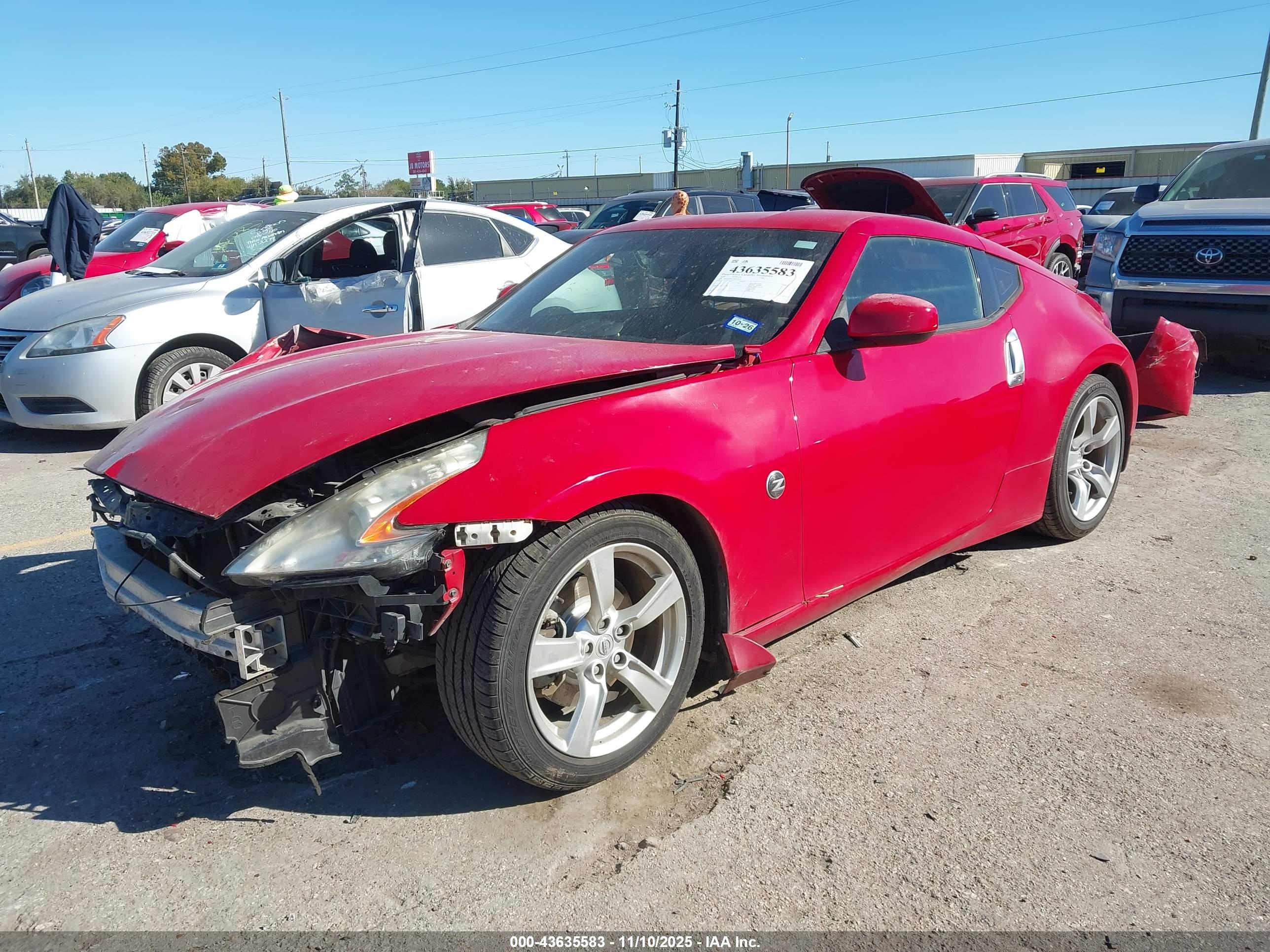 NISSAN 370Z image 2