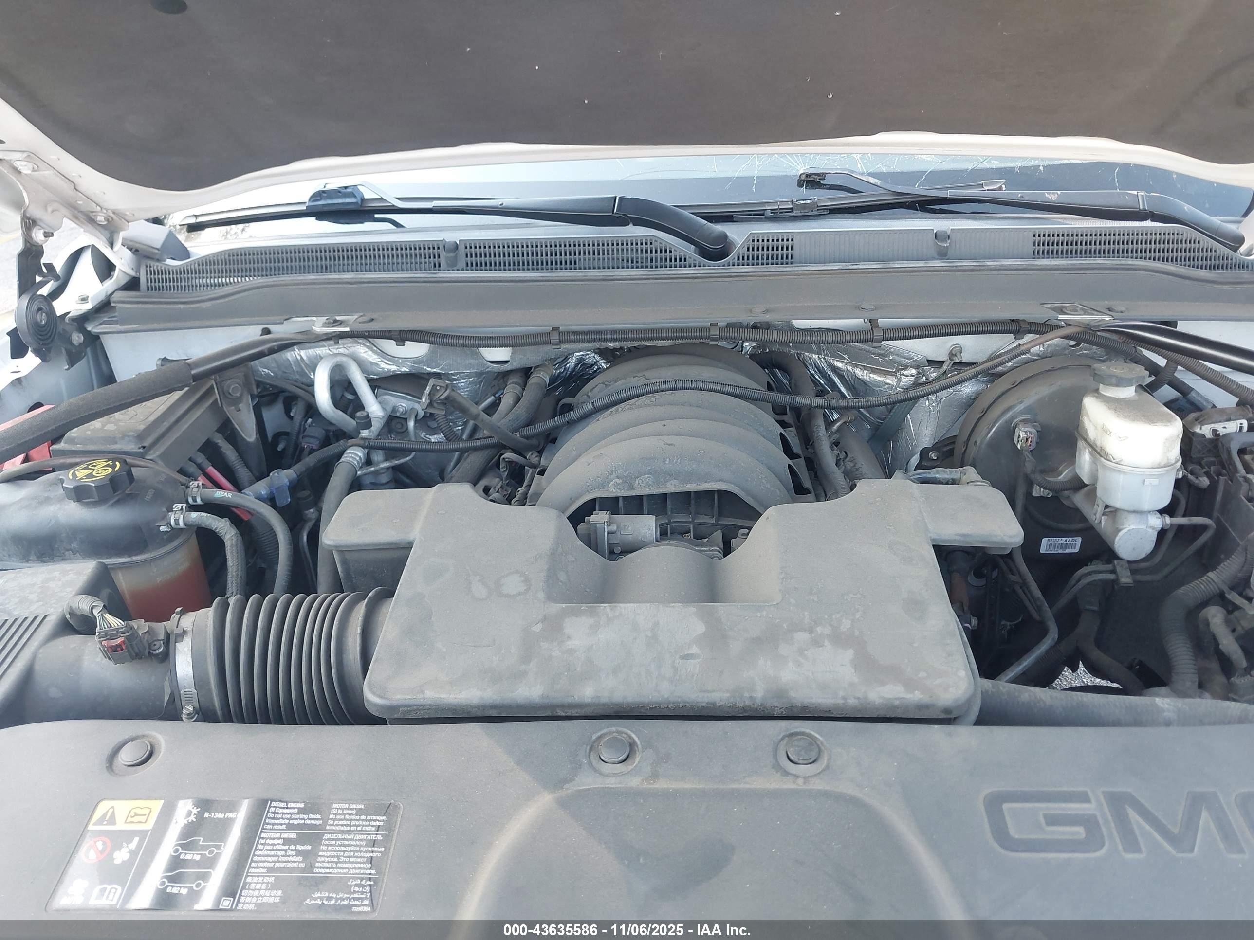 GMC YUKON image 10