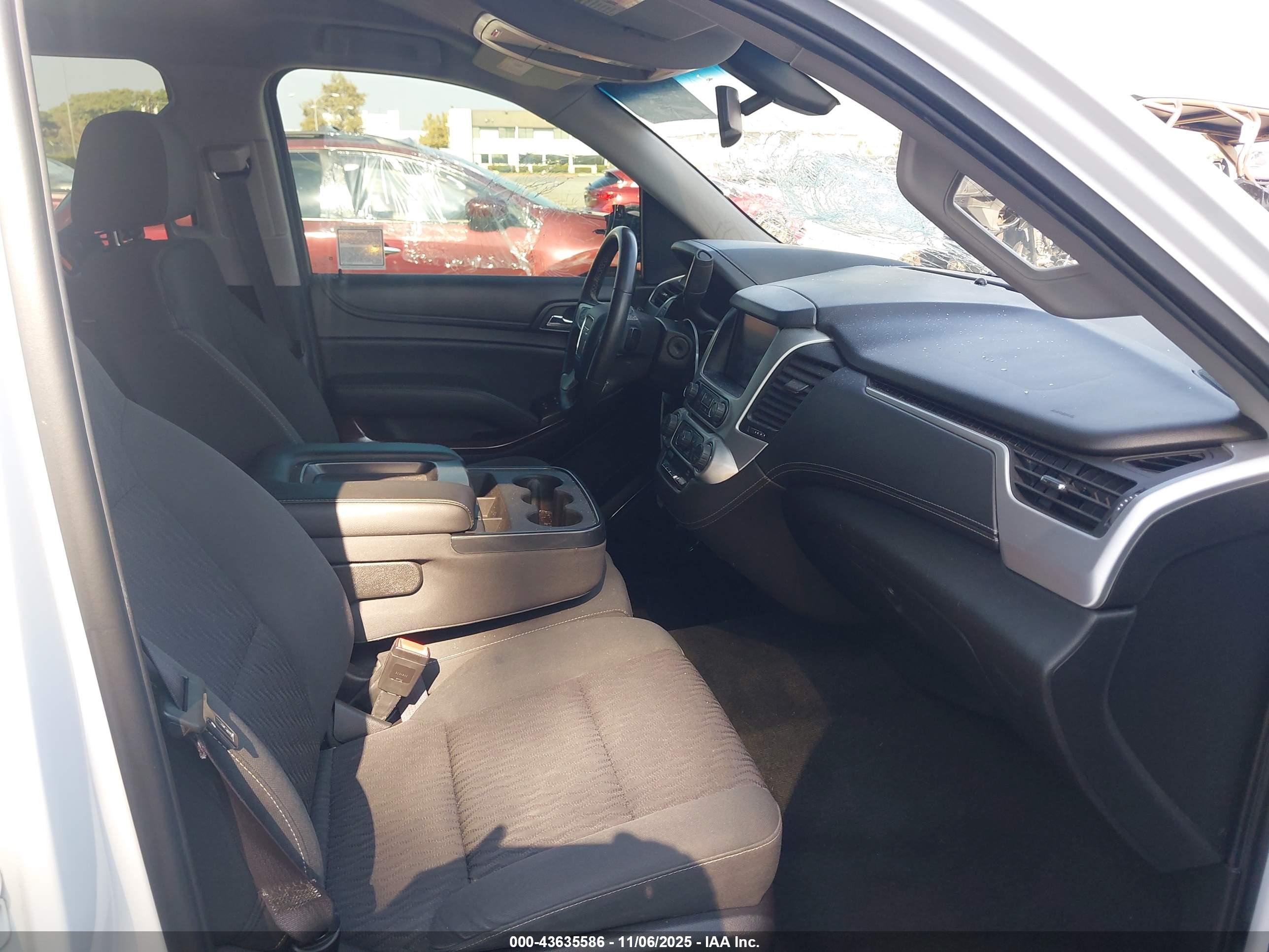 GMC YUKON image 5