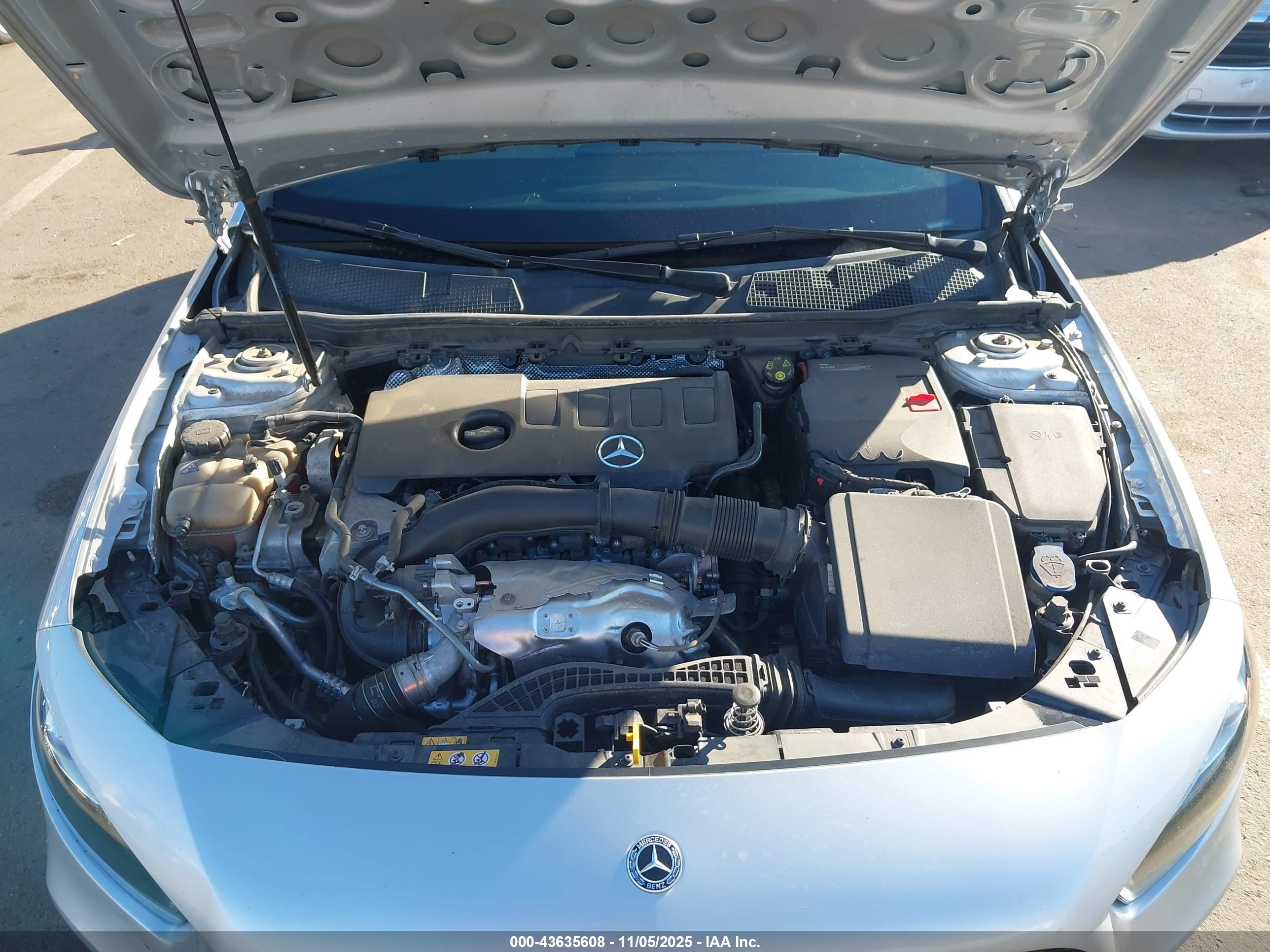 MERCEDES-BENZ A image 10