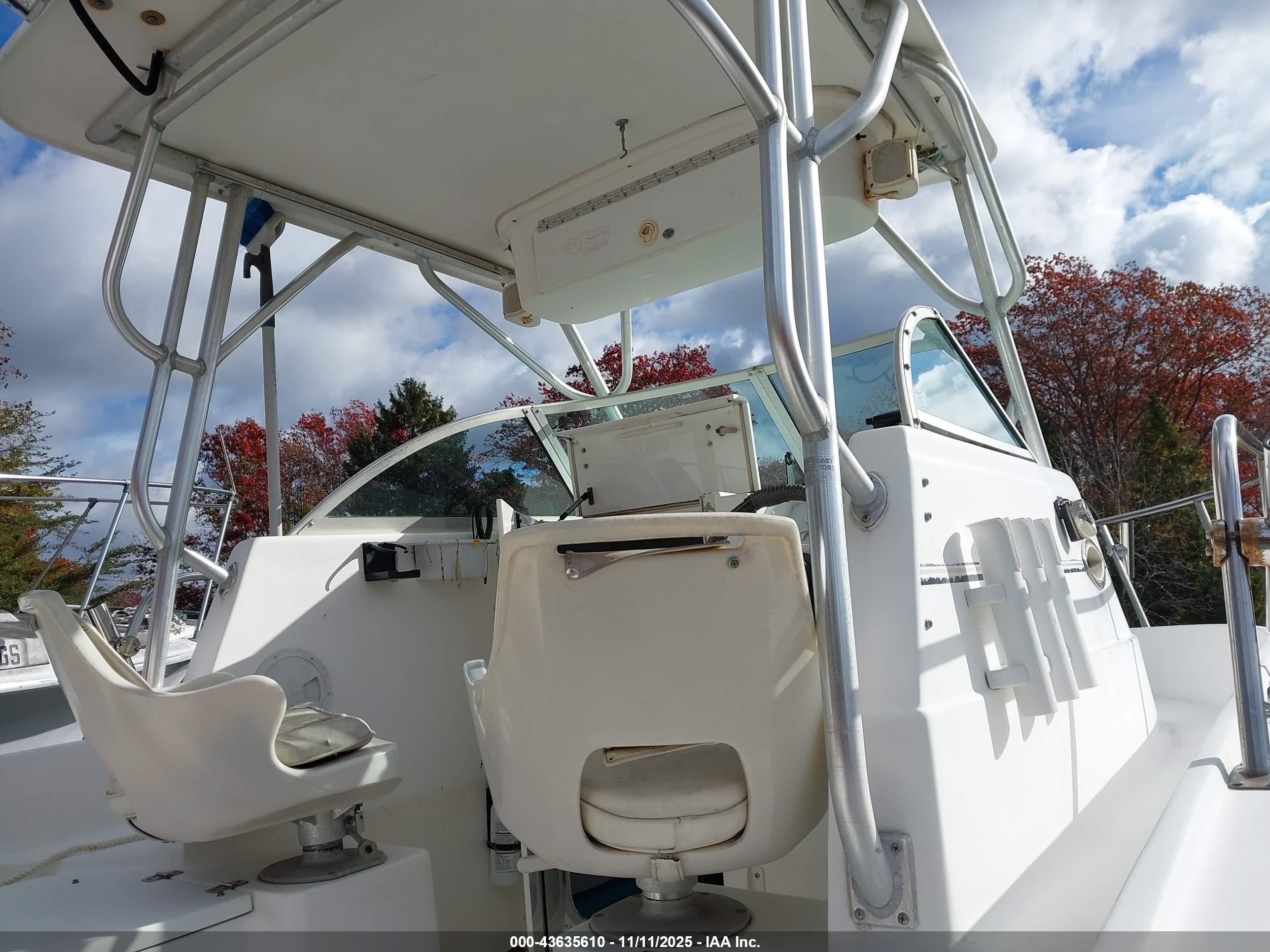 CRUISERS YACHTS image 5