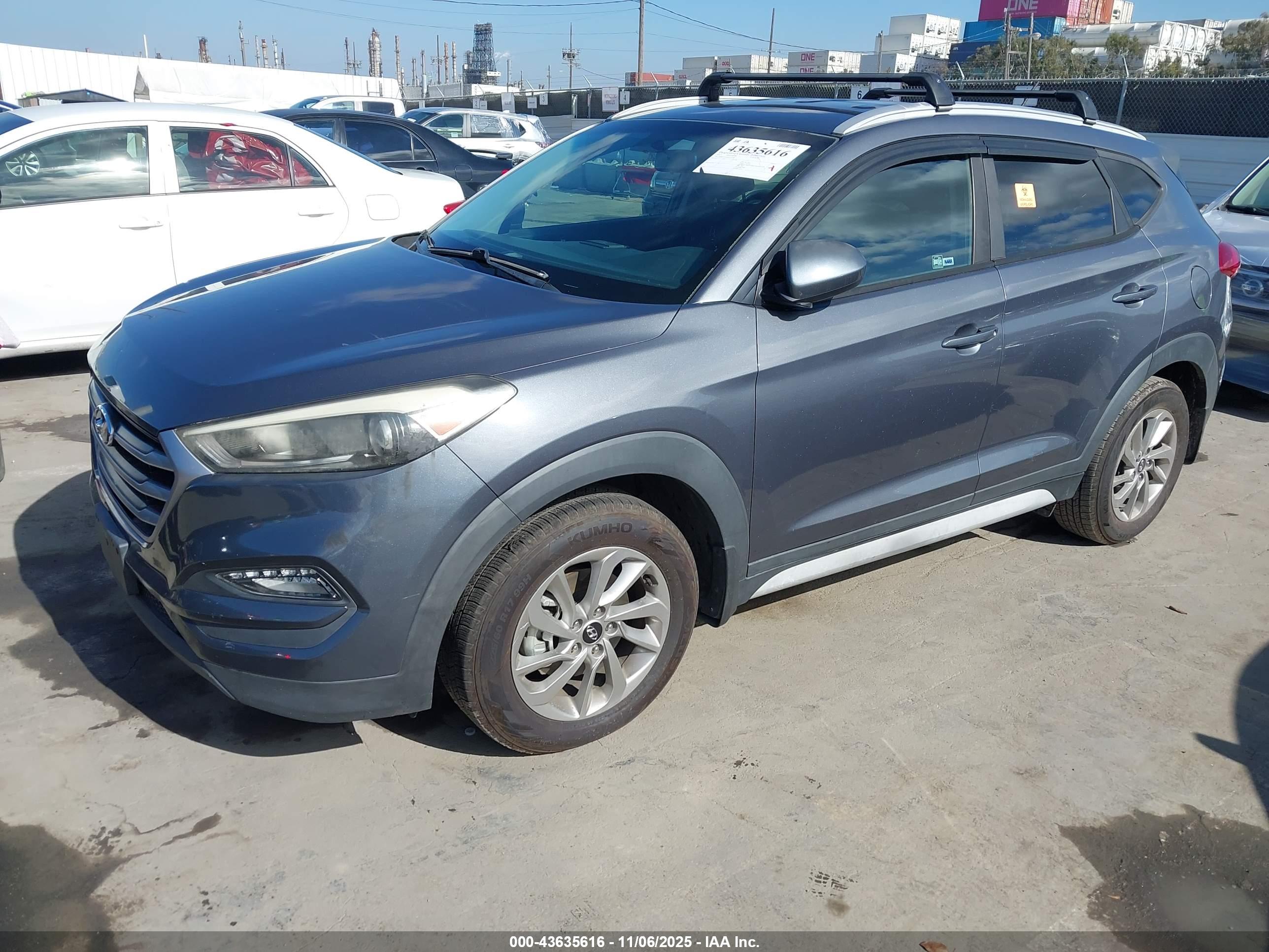 HYUNDAI TUCSON image 2