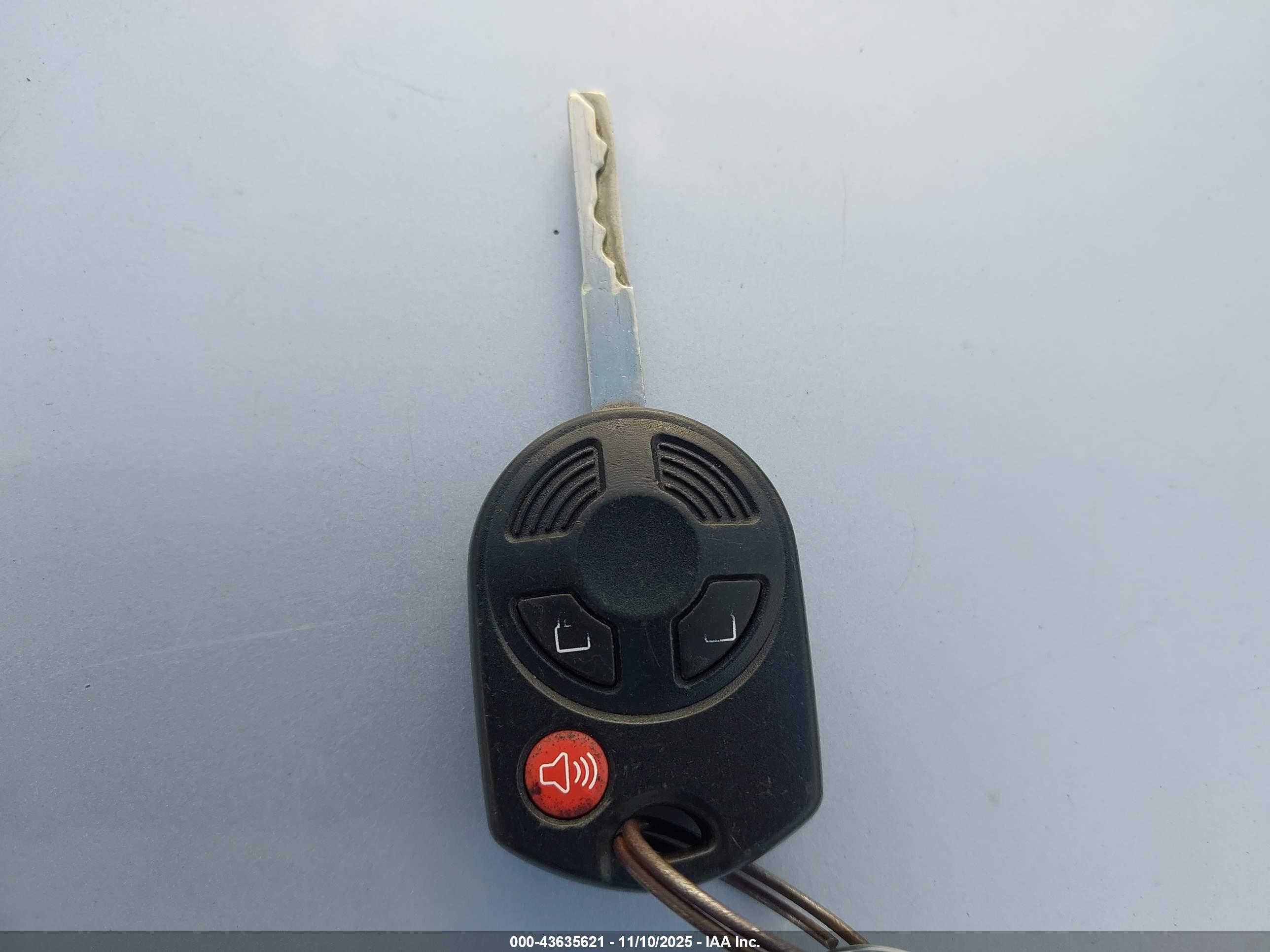 FORD ESCAPE image 11