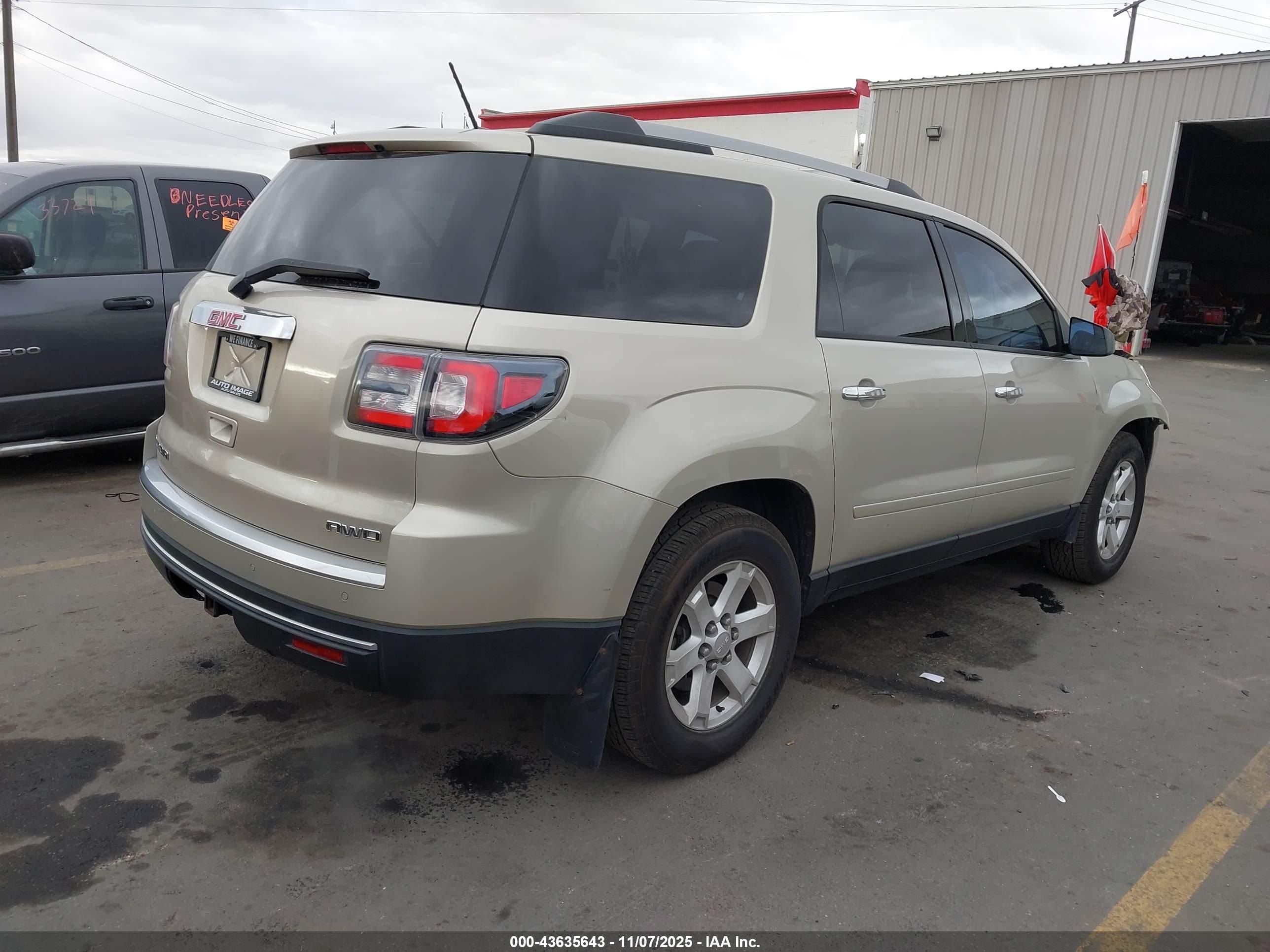 GMC ACADIA image 4