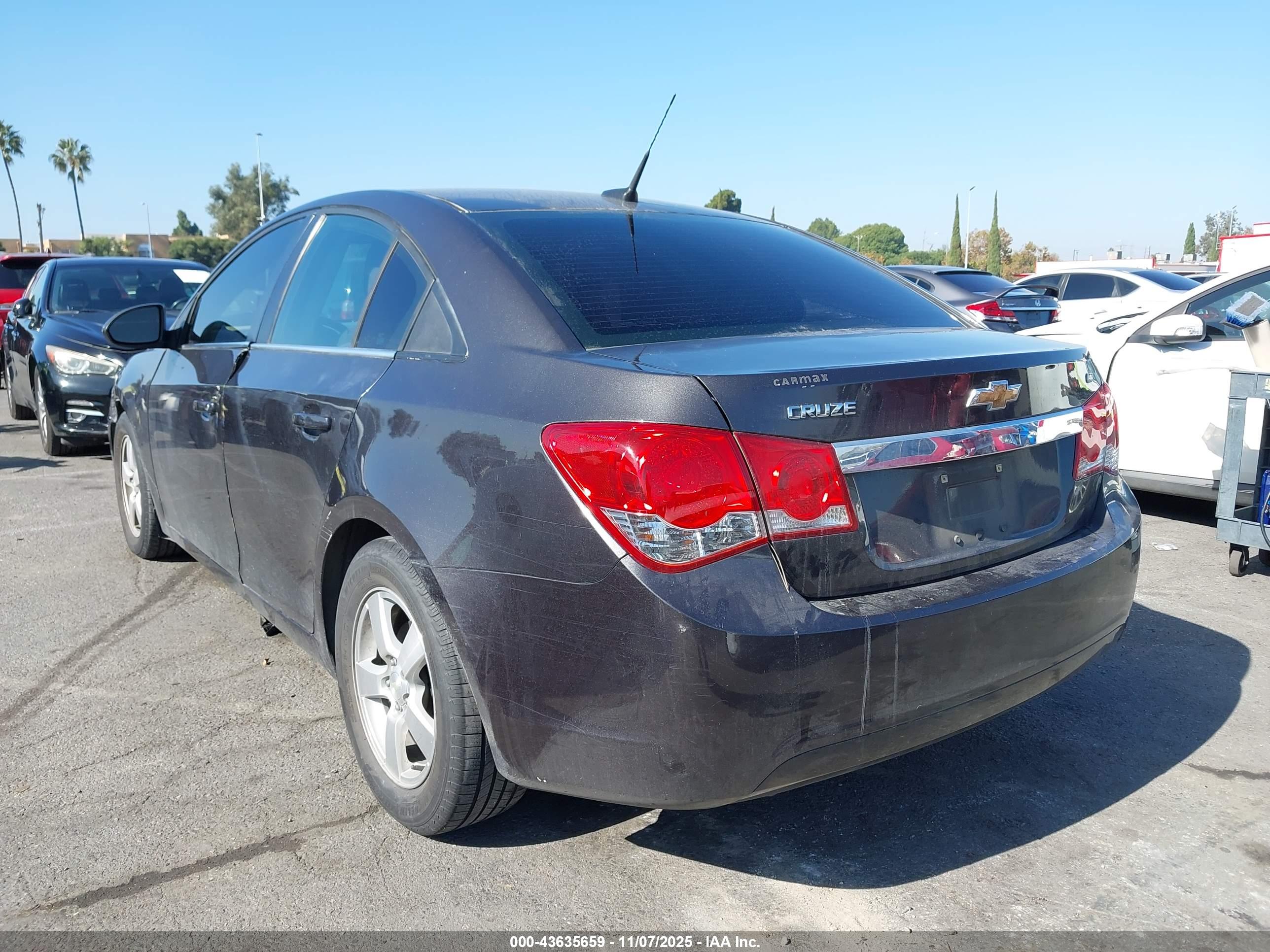 CHEVROLET CRUZE image 3
