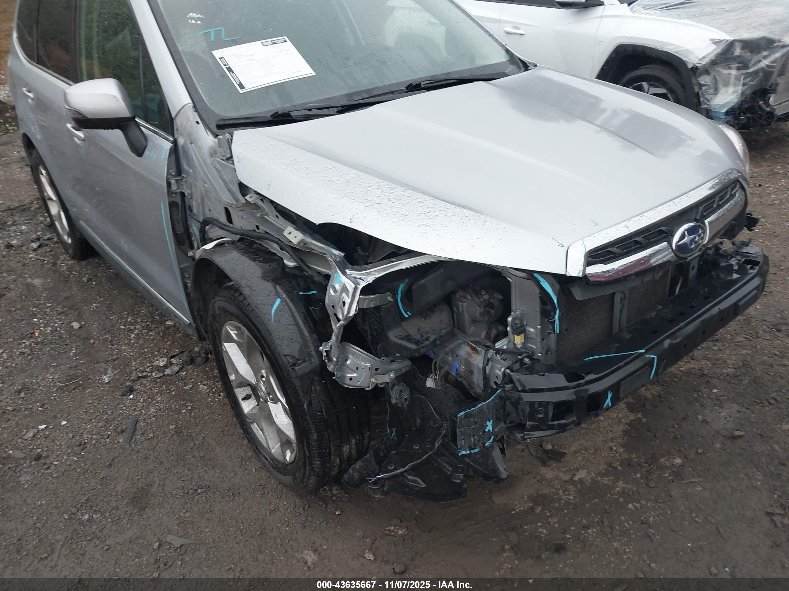SUBARU FORESTER image 6