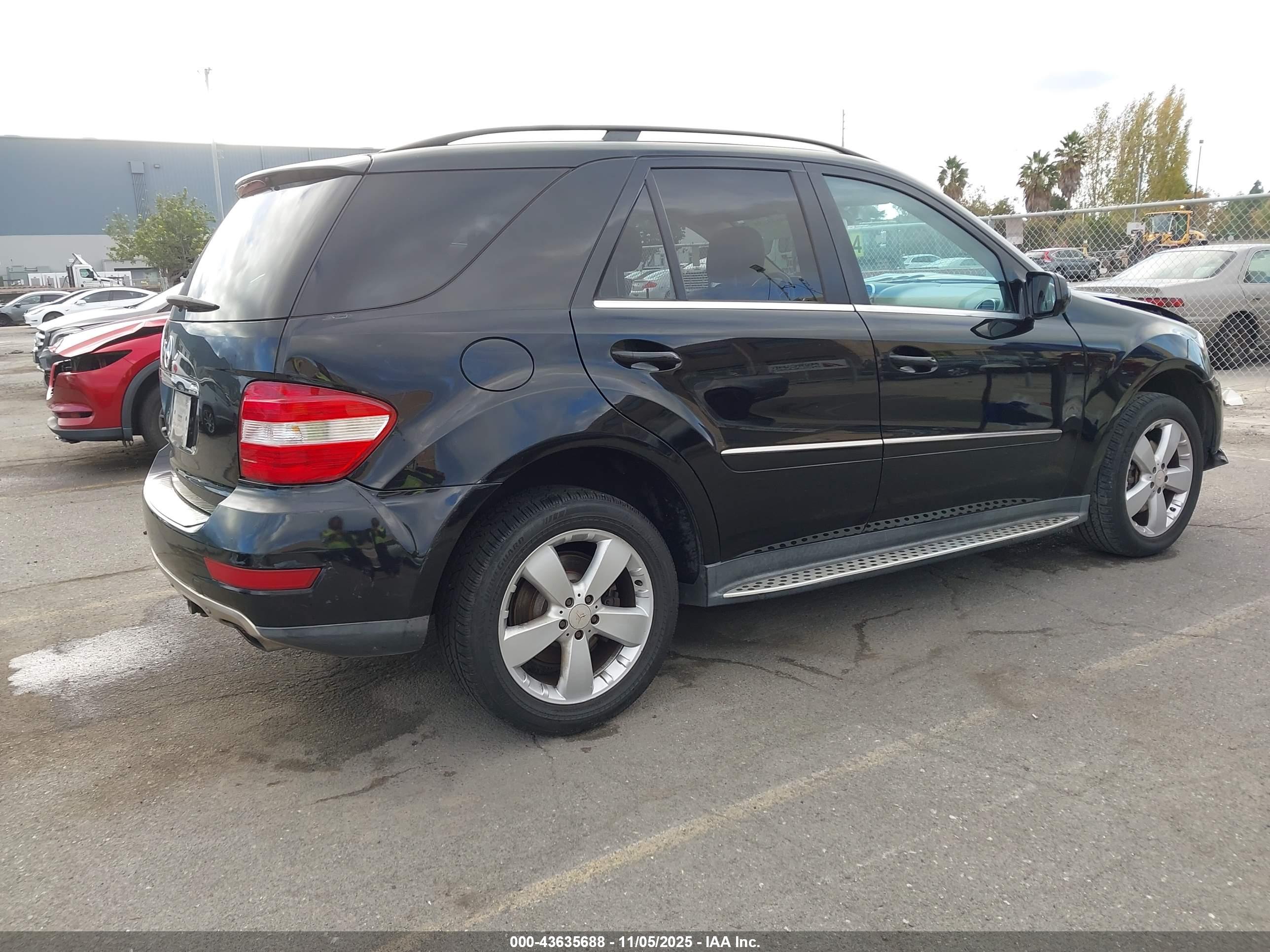 MERCEDES-BENZ ML image 4