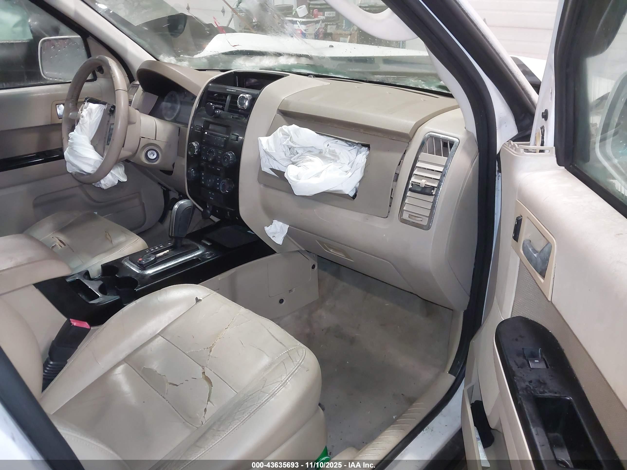 FORD ESCAPE image 5
